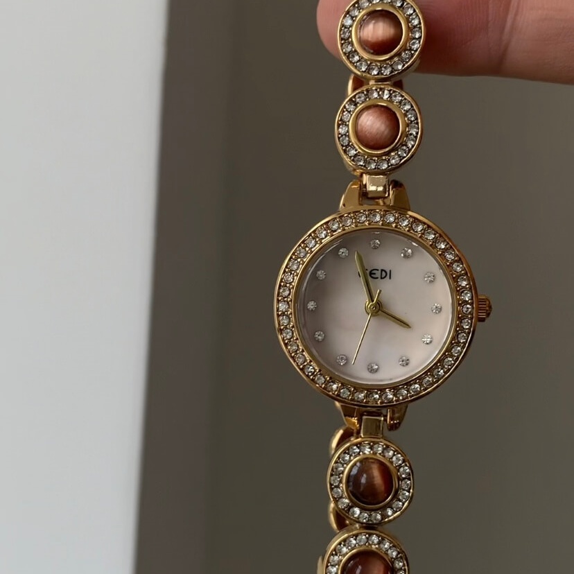 Vintage Style Cats Eye Stone Bracelet Watch