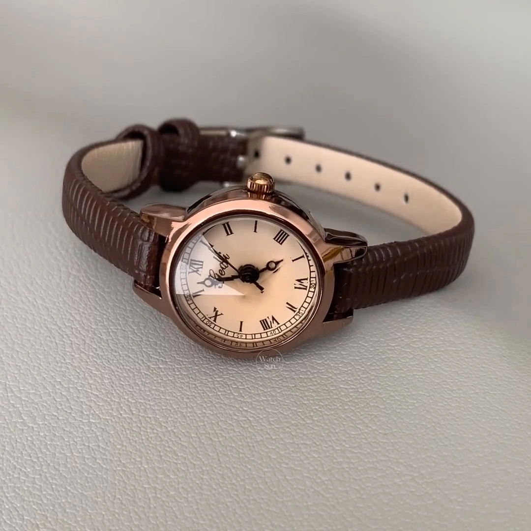 Vintage Style Round Face Brown Leather Watch