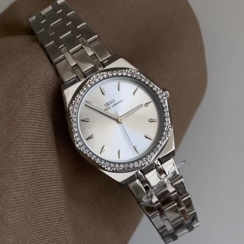 Minimalist Style Round Face Silver Bracelet Ladies Watch