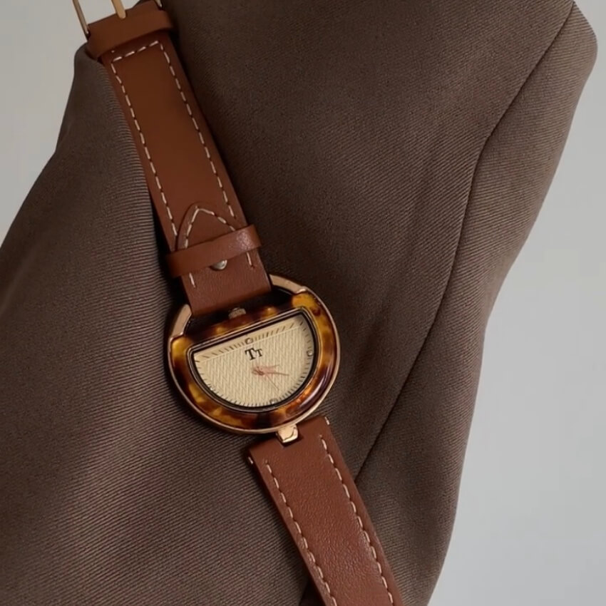 Chic Style Red/Brown Genuine Leather Women's Watches