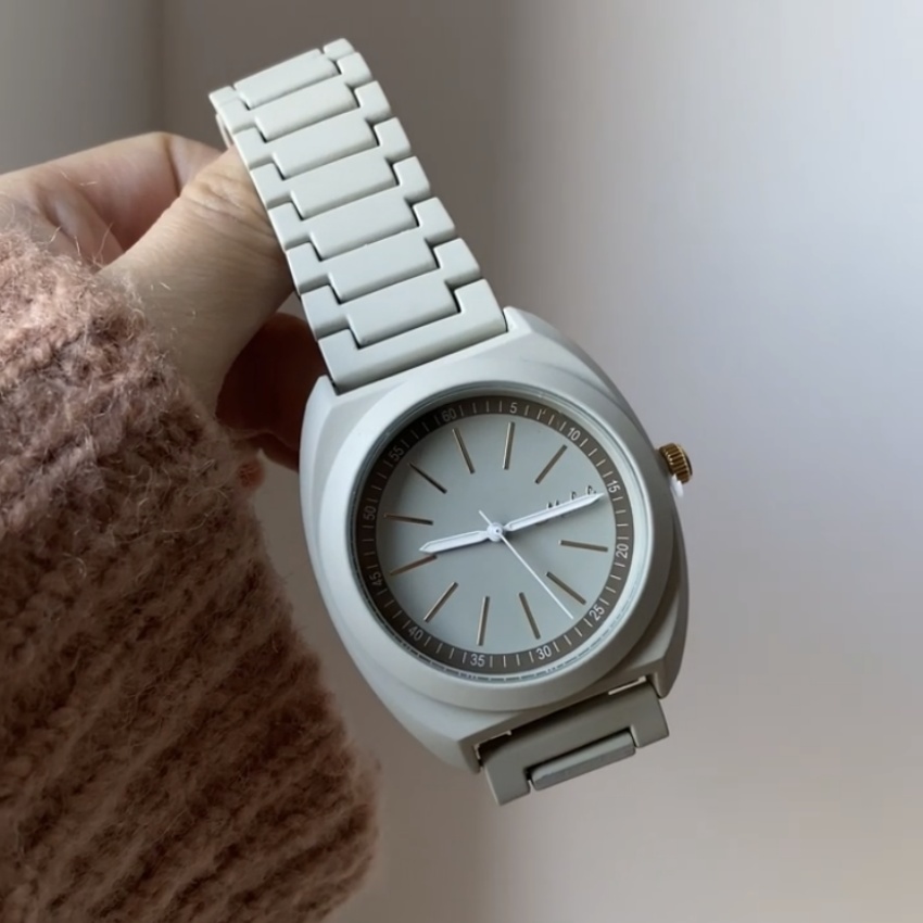 Minimalist Style Green Round Womens Watches