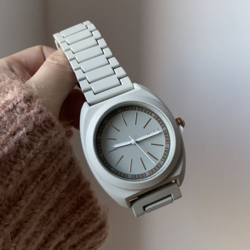 Minimalist Style Green Round Womens Watches