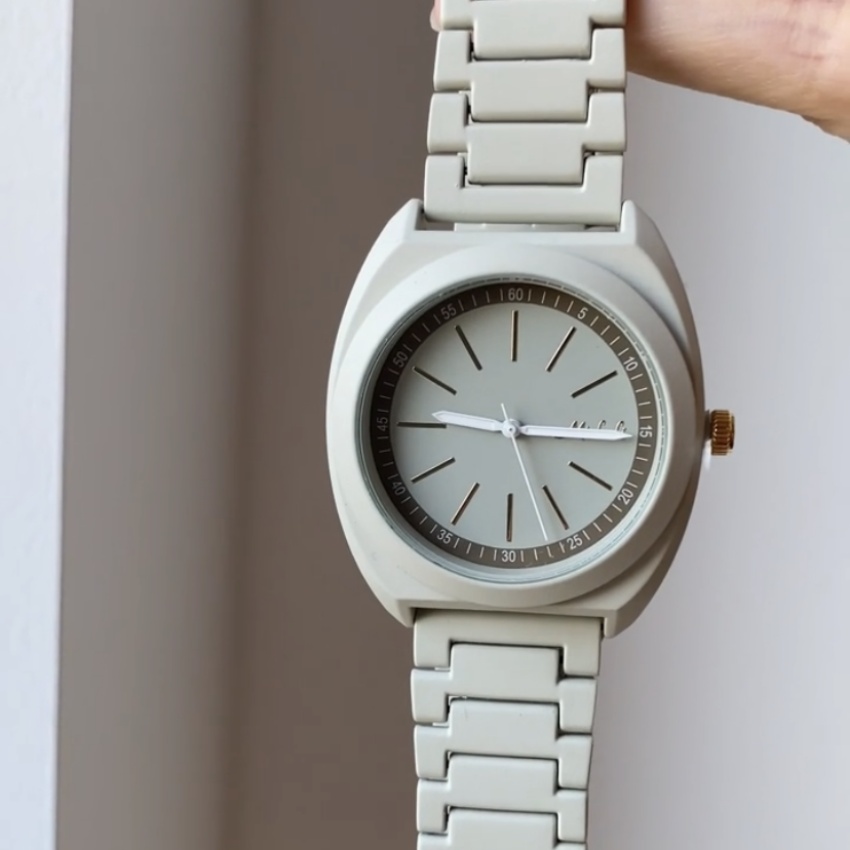 Minimalist Style Green Round Womens Watches