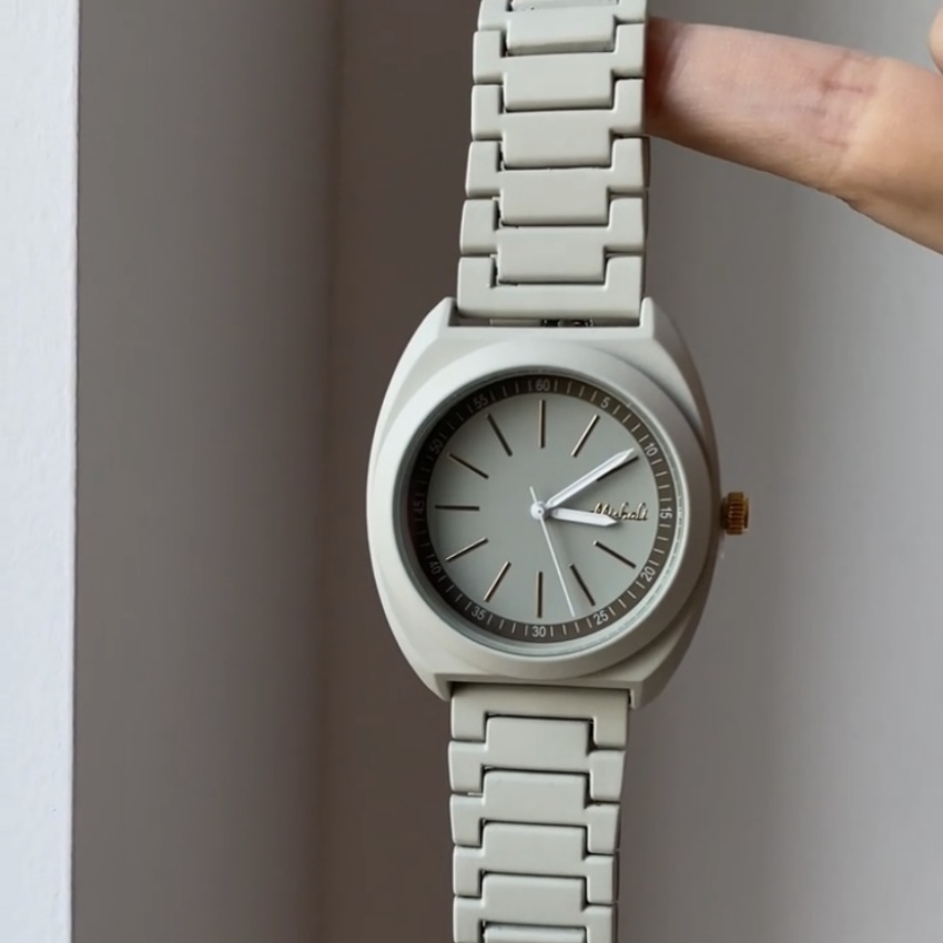 Minimalist Style Green Round Womens Watches