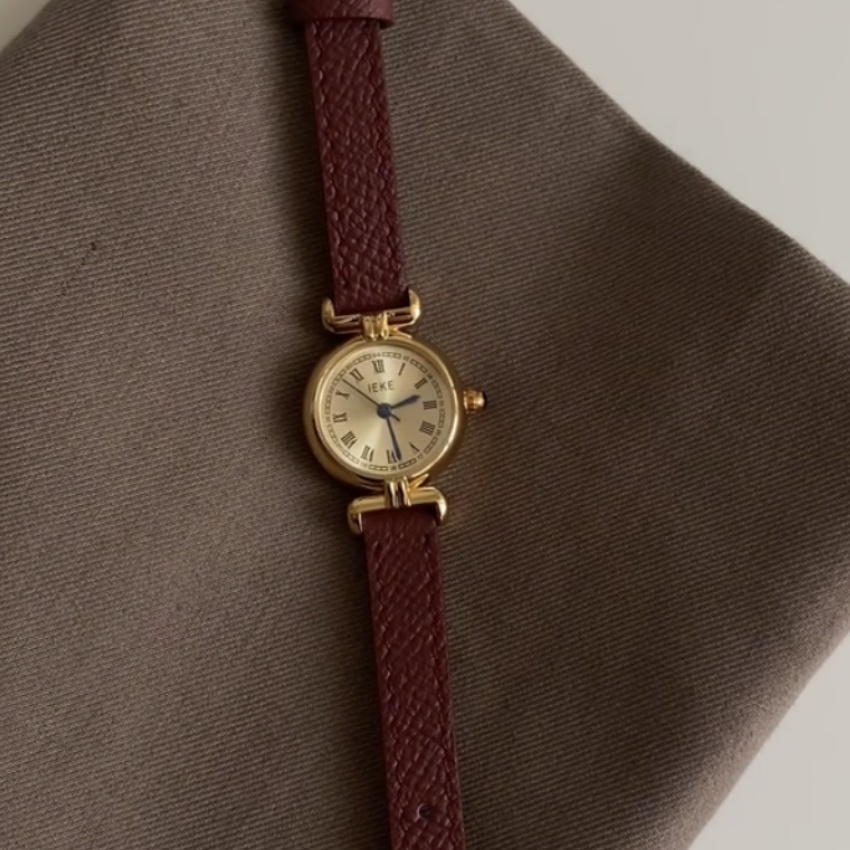 Vintage Style Gold Small Round Face Leather Ladies Watch