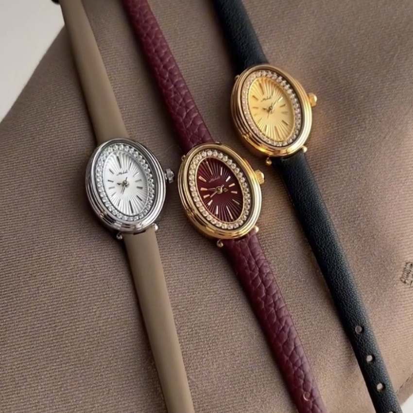 Vintage Gold Small Oval Face Red/Brown/Black Leather Watch