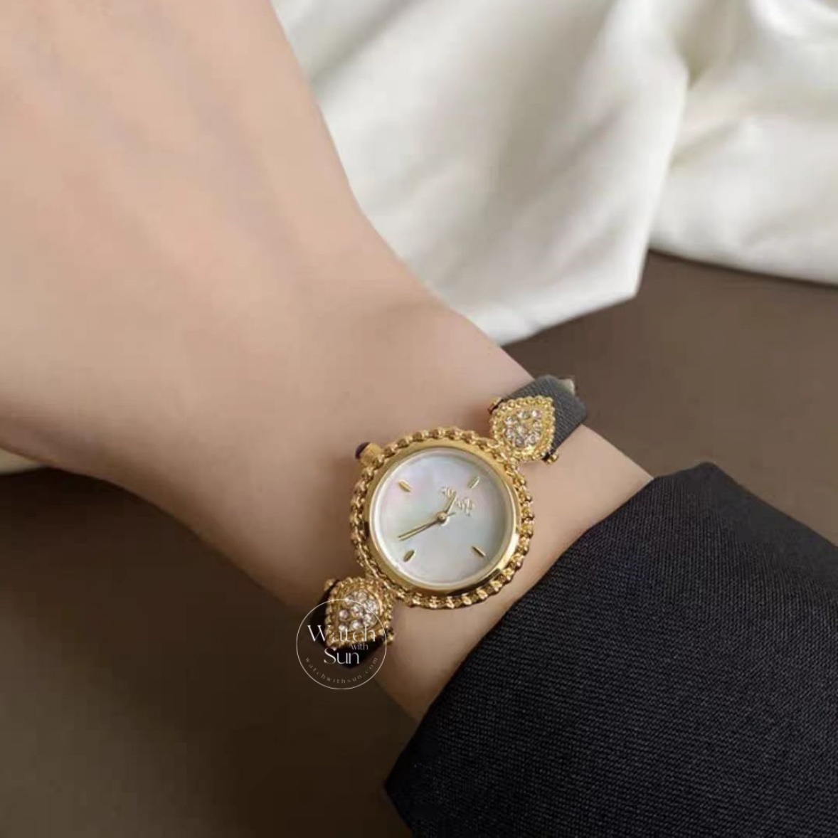 Vintage Style Mother of Pearl Face Leather Watch