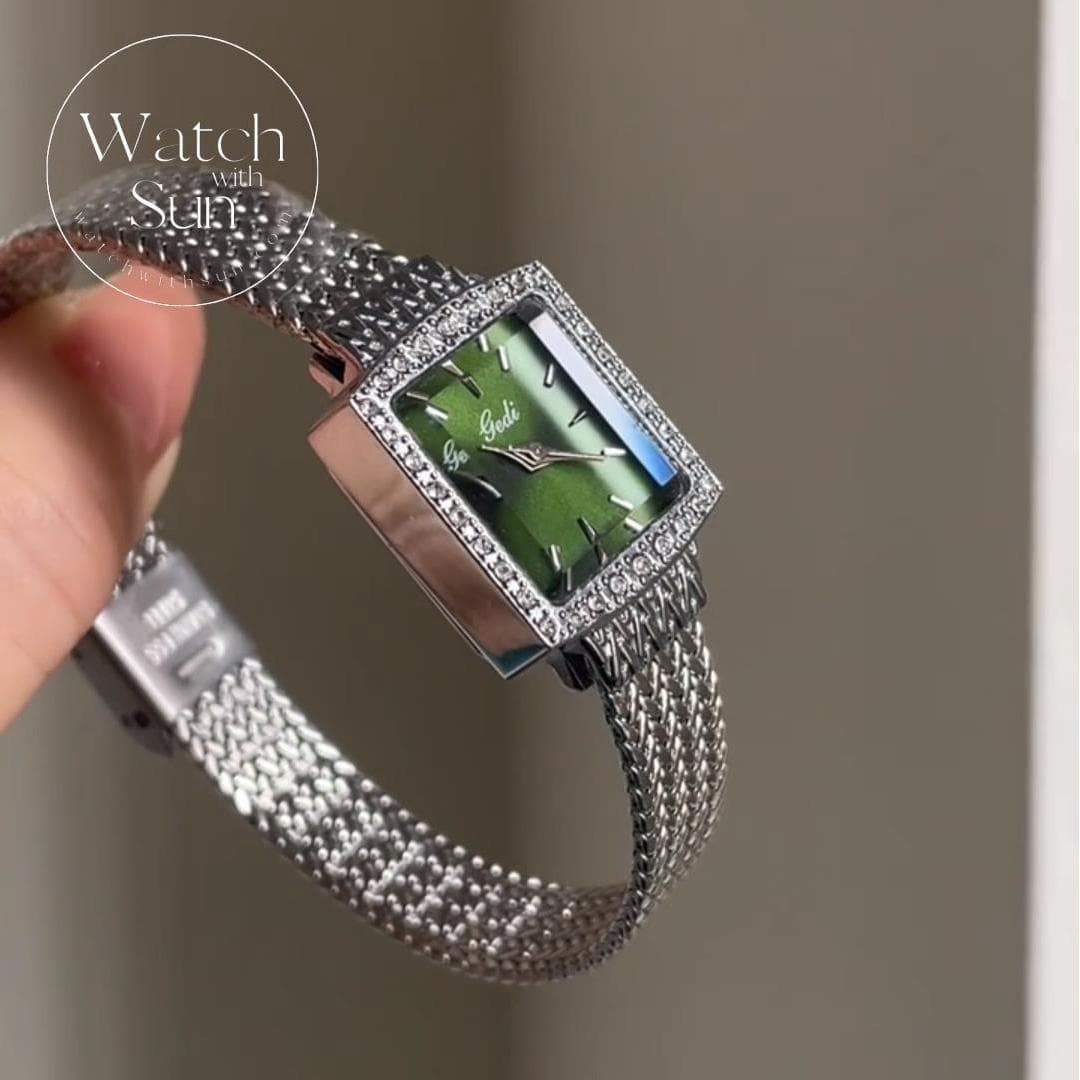 Chic Emerald Green Color Face Bracelet Watch