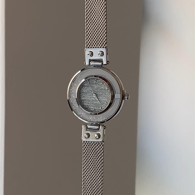 Chic Gold/Silver Round Face Watch for Women