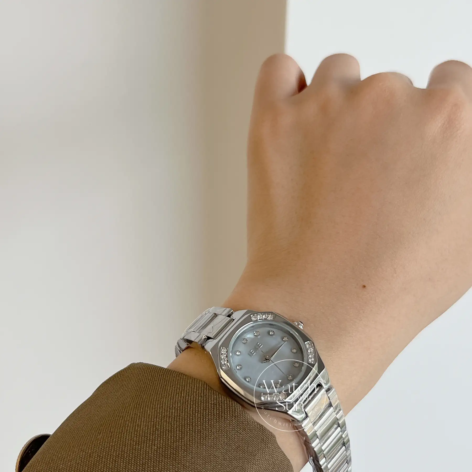 Dainty Blue Mother of Pearl Dial Silver Bracelet Watch