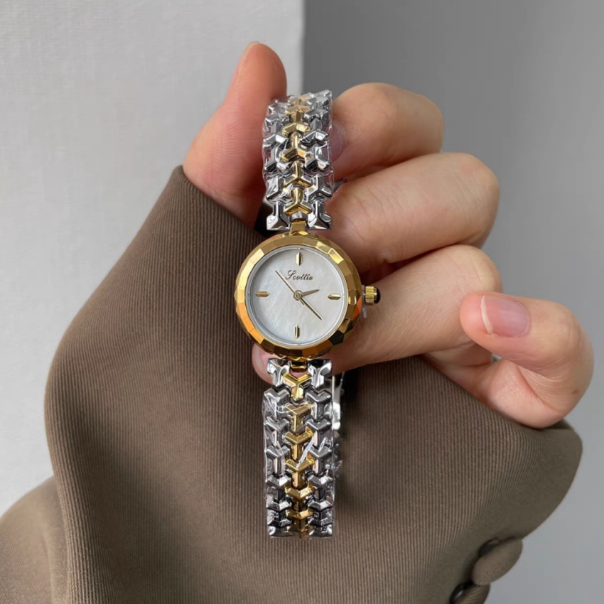 Cool Mother of Pearl Round Face Gold&Silver Two-tone Bracelet Women‘s Watch