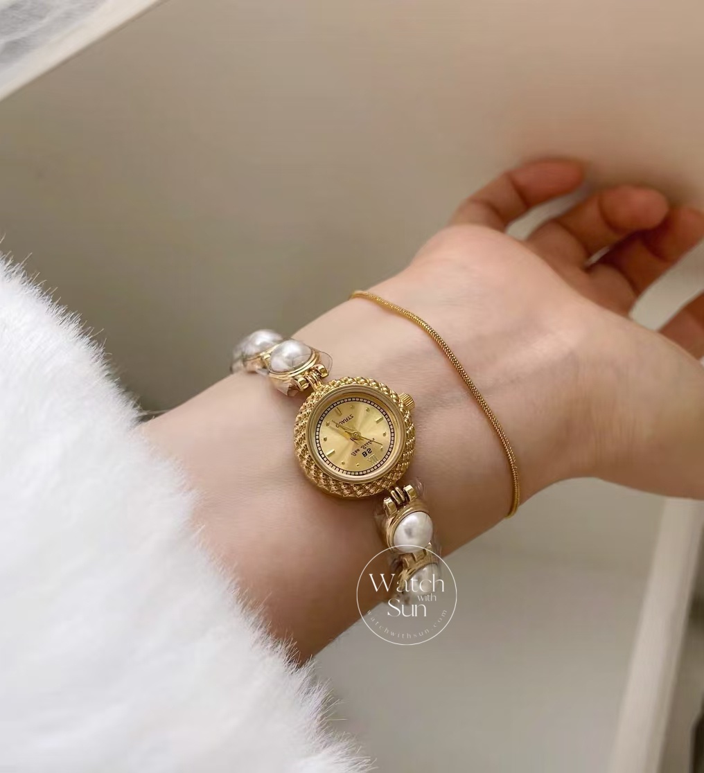 Vintage Gold Pearl Bracelet Women's Watch