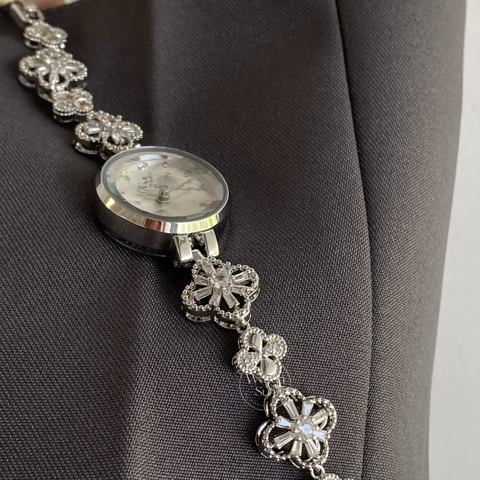 Dainty Gold/Silver Small Round Women's Watch