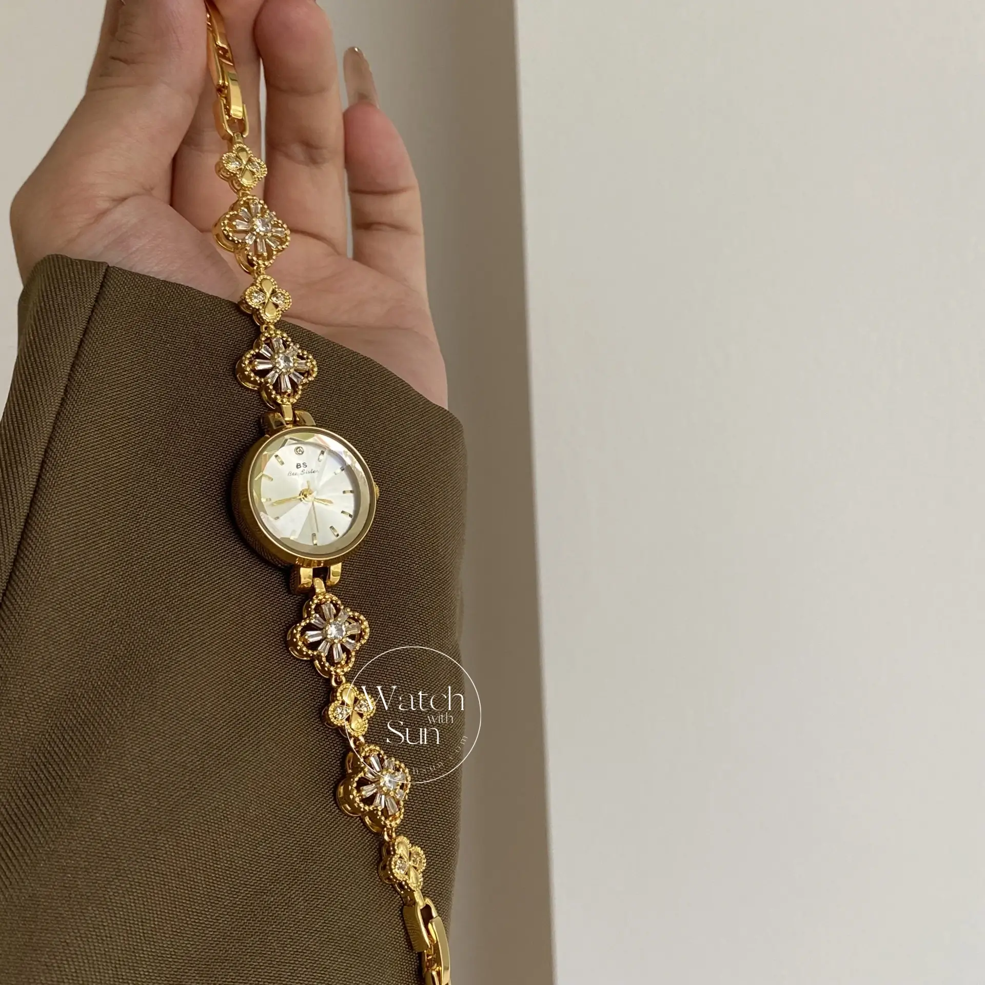 Dainty Gold/Silver Small Round Women's Watch