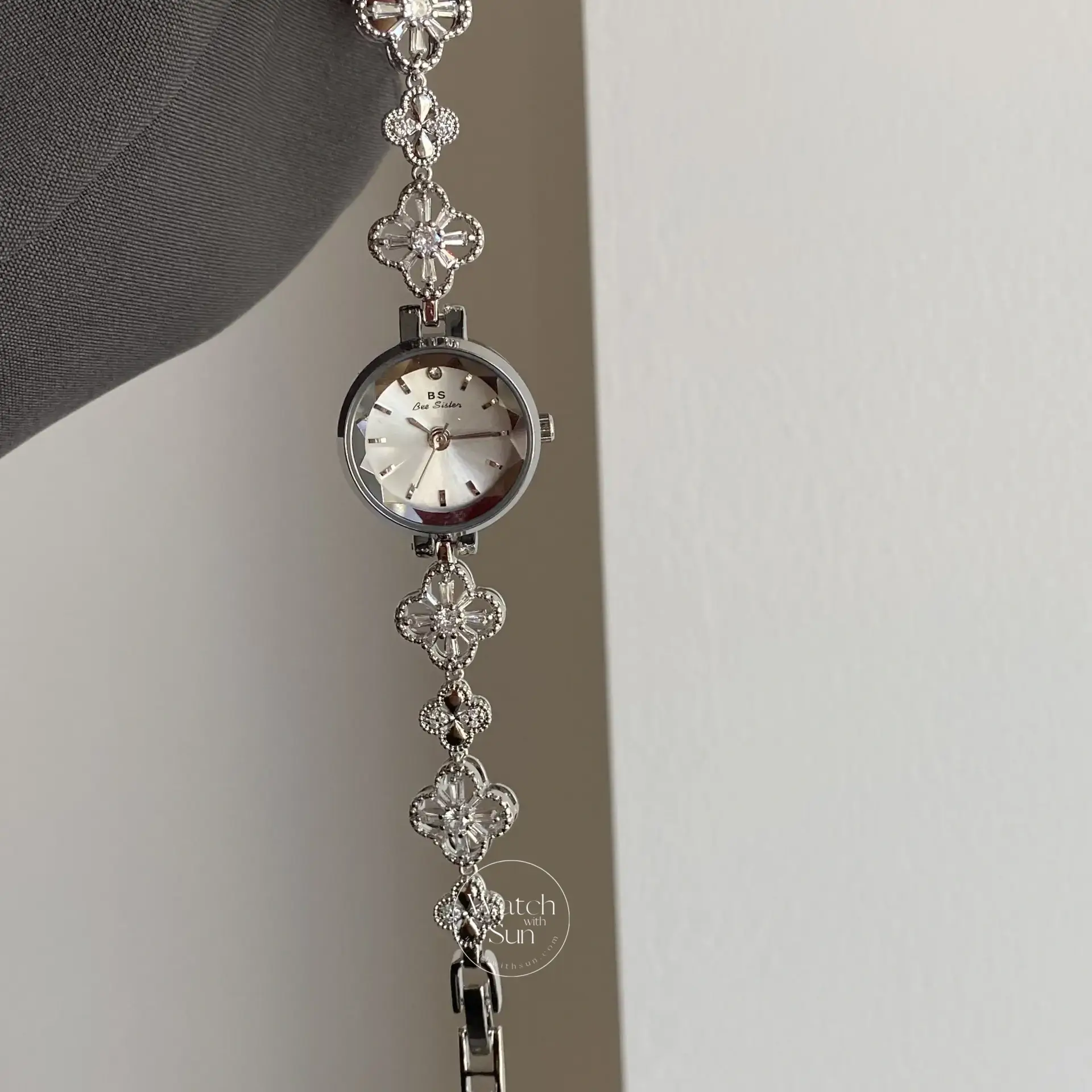 Dainty Gold/Silver Small Round Women's Watch