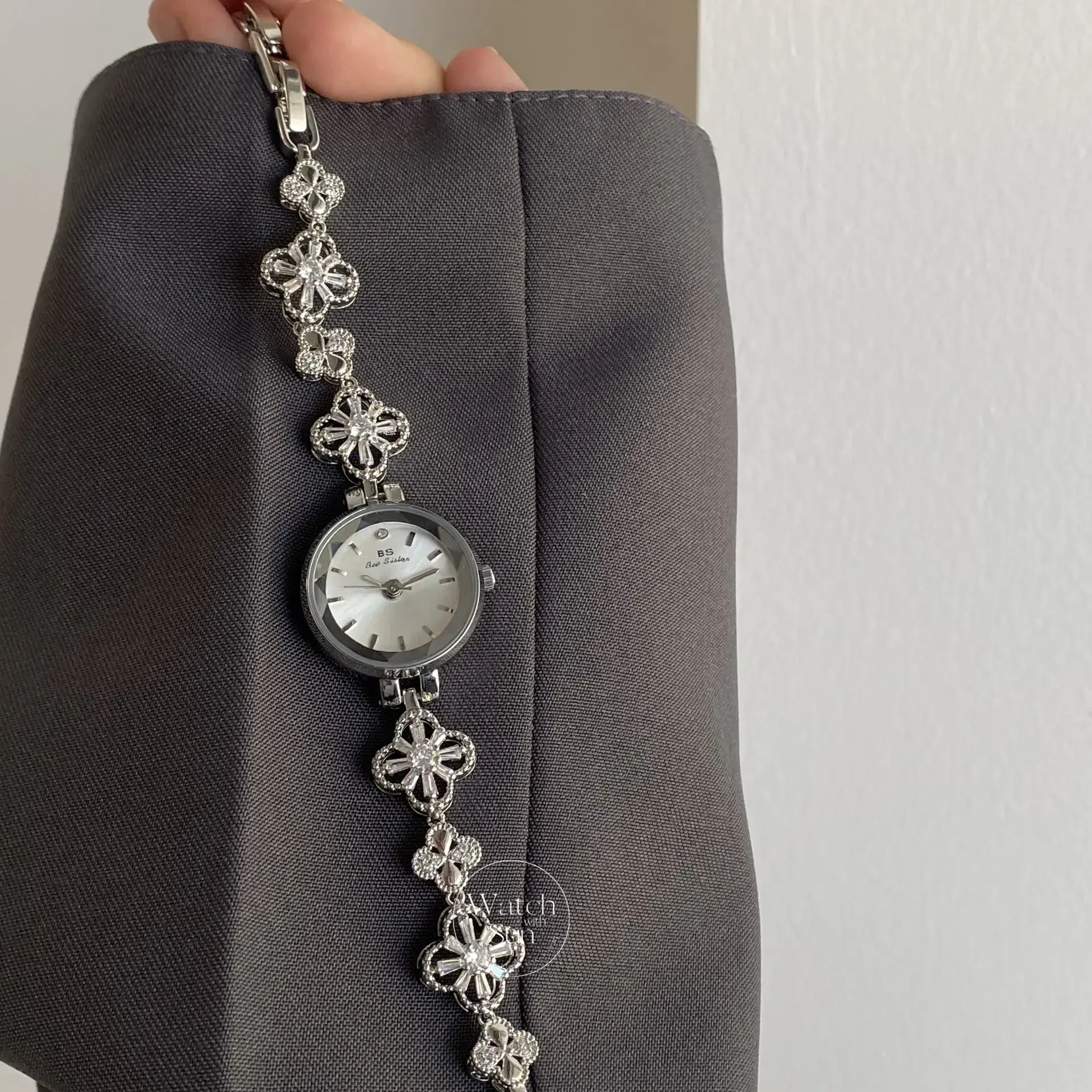 Dainty Gold/Silver Small Round Women's Watch