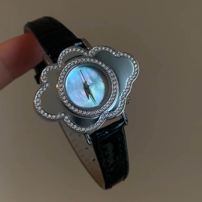 Chic Mother of Pearl Cloud-Shape Face Leather Watch