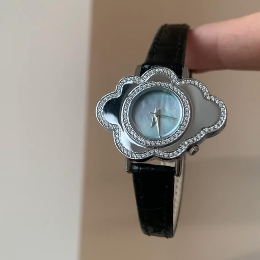 Chic Mother of Pearl Cloud-Shape Face Leather Watch