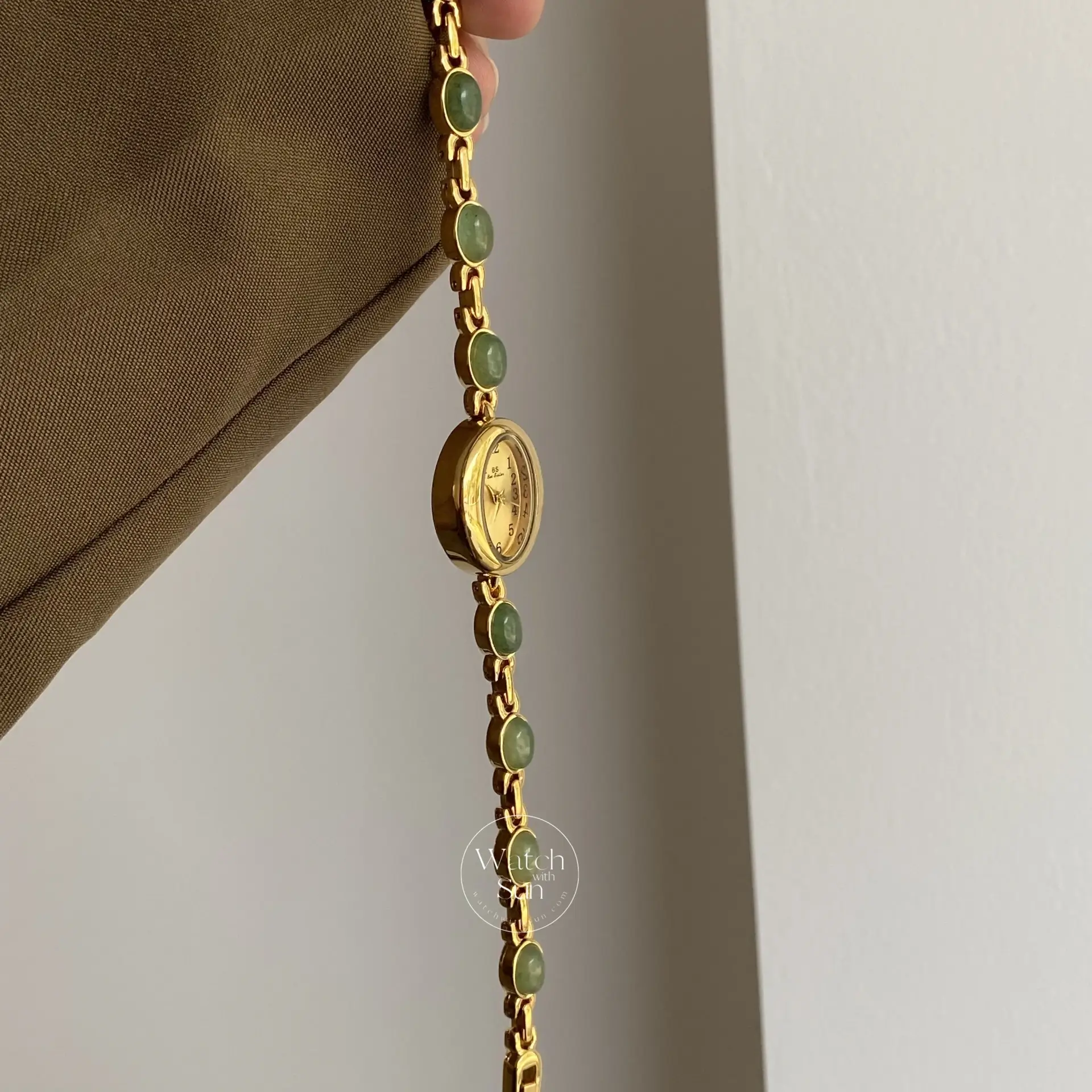 Vintage Style Green Jade Stone Bracelet Watch