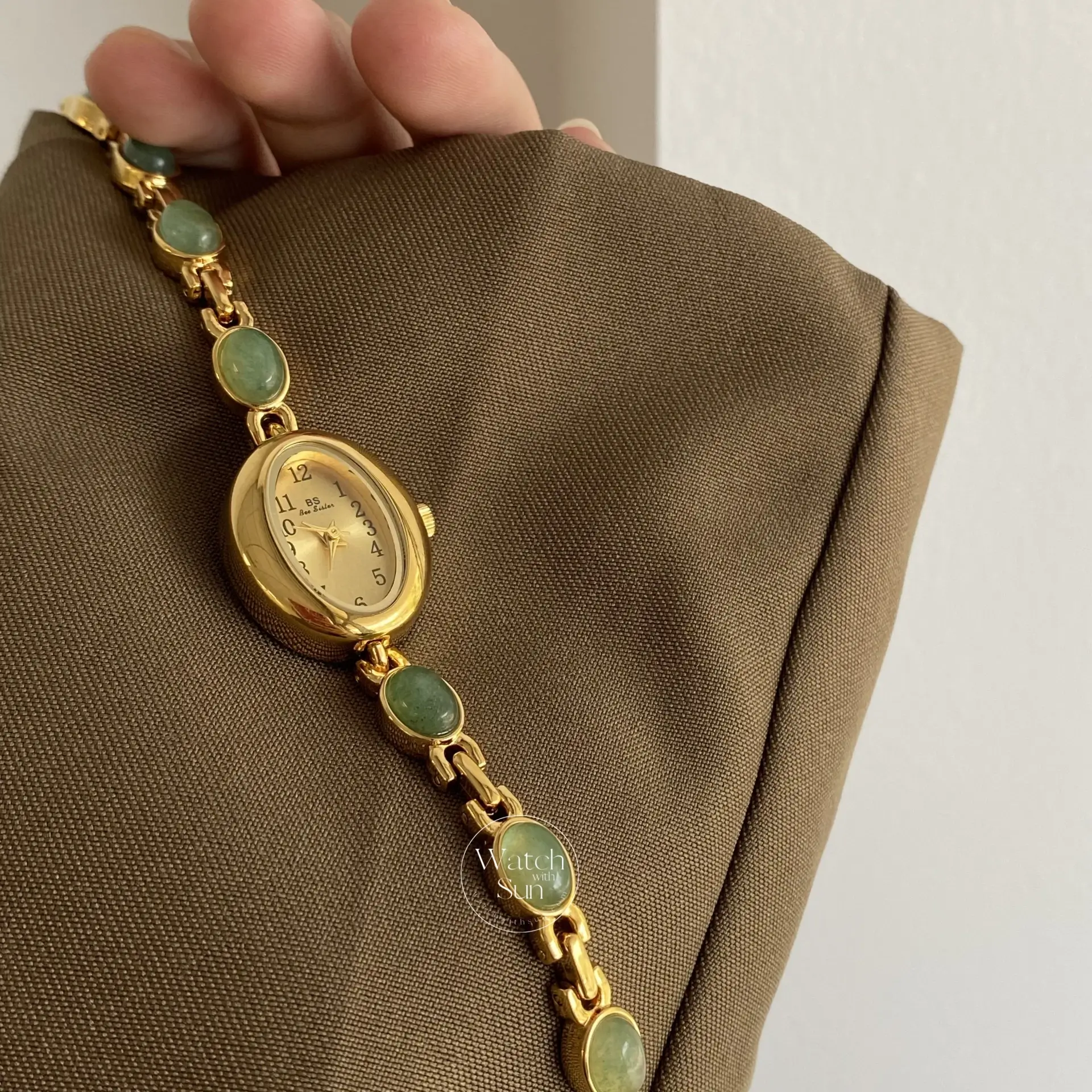 Vintage Style Green Jade Stone Bracelet Watch