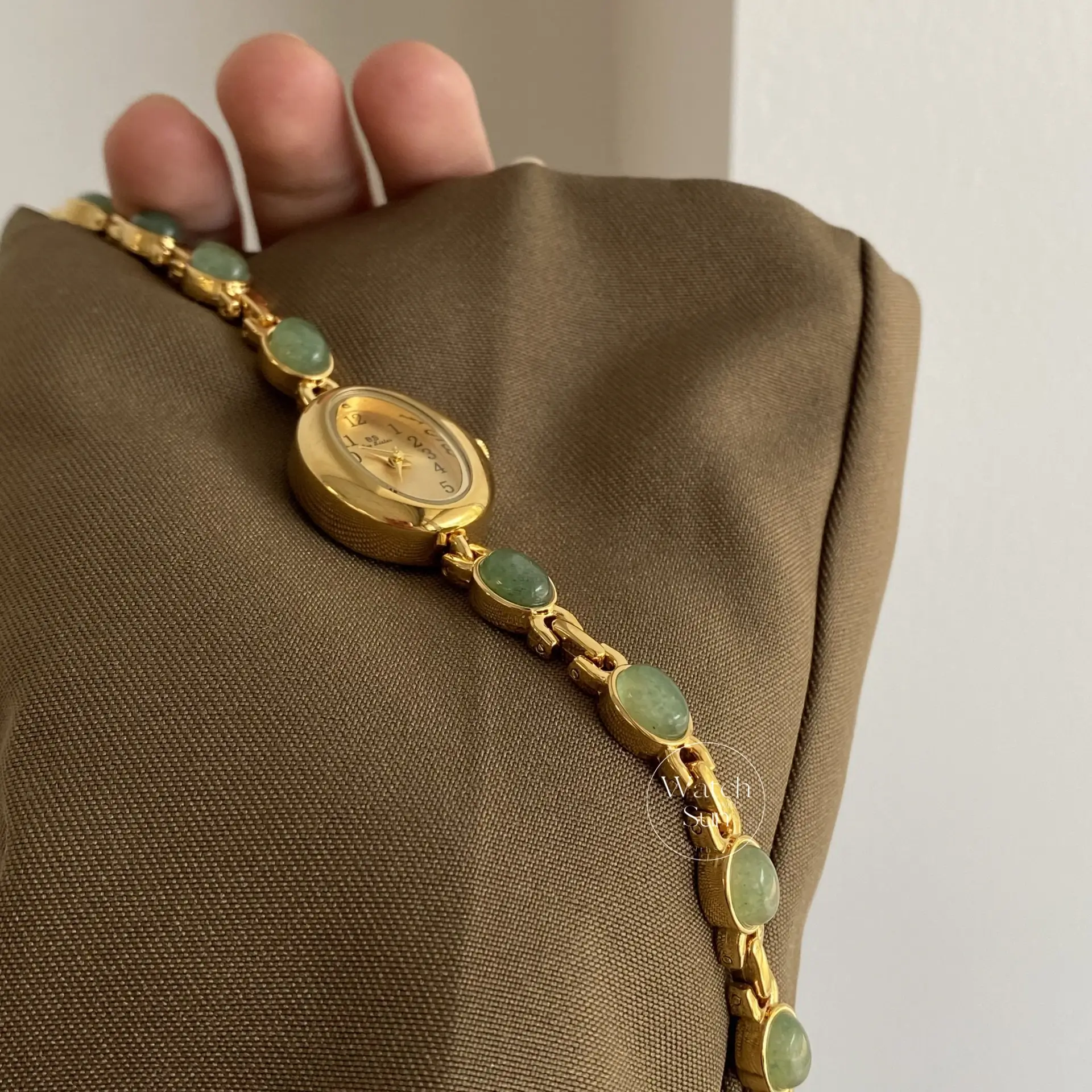 Vintage Style Green Jade Stone Bracelet Watch