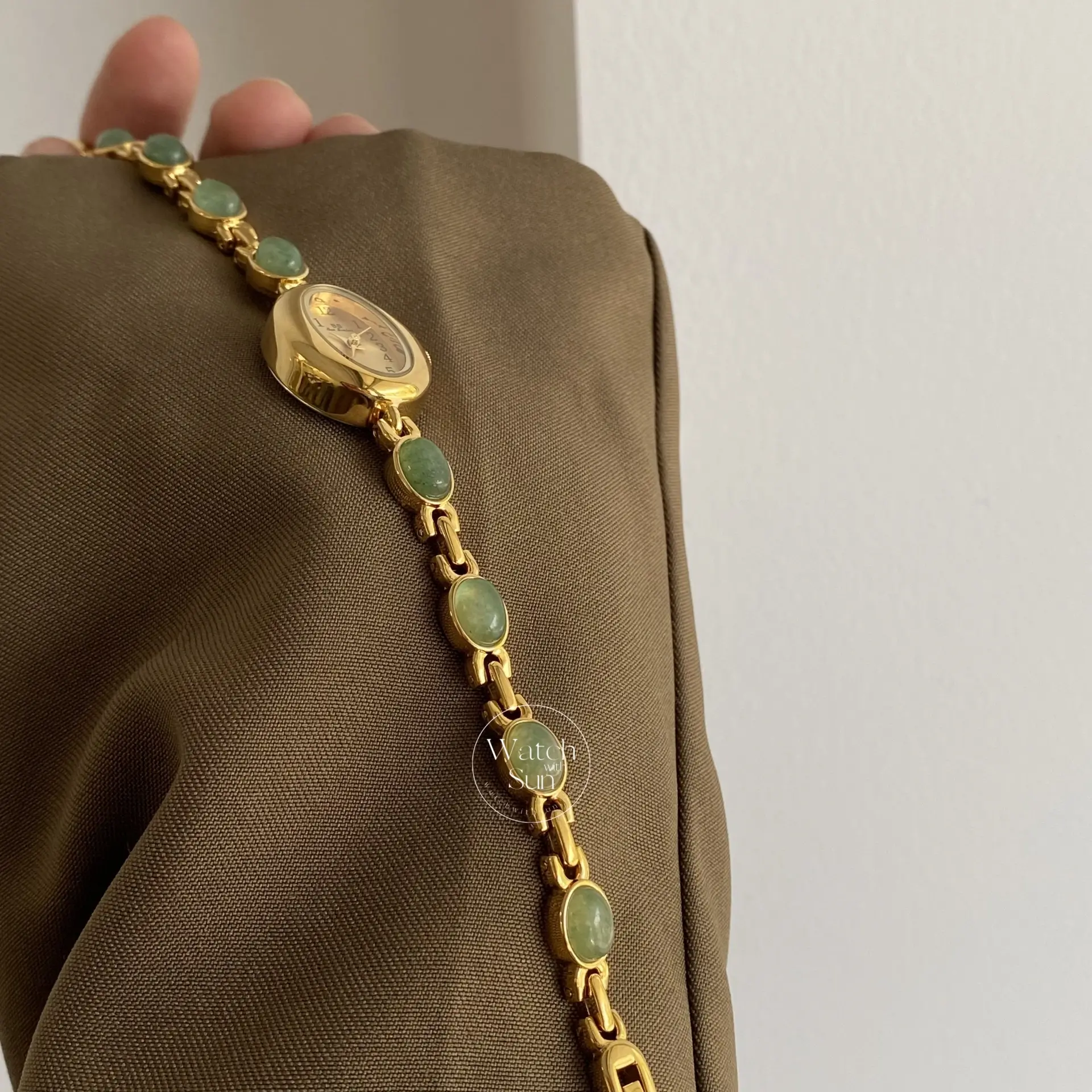 Vintage Style Green Jade Stone Bracelet Watch