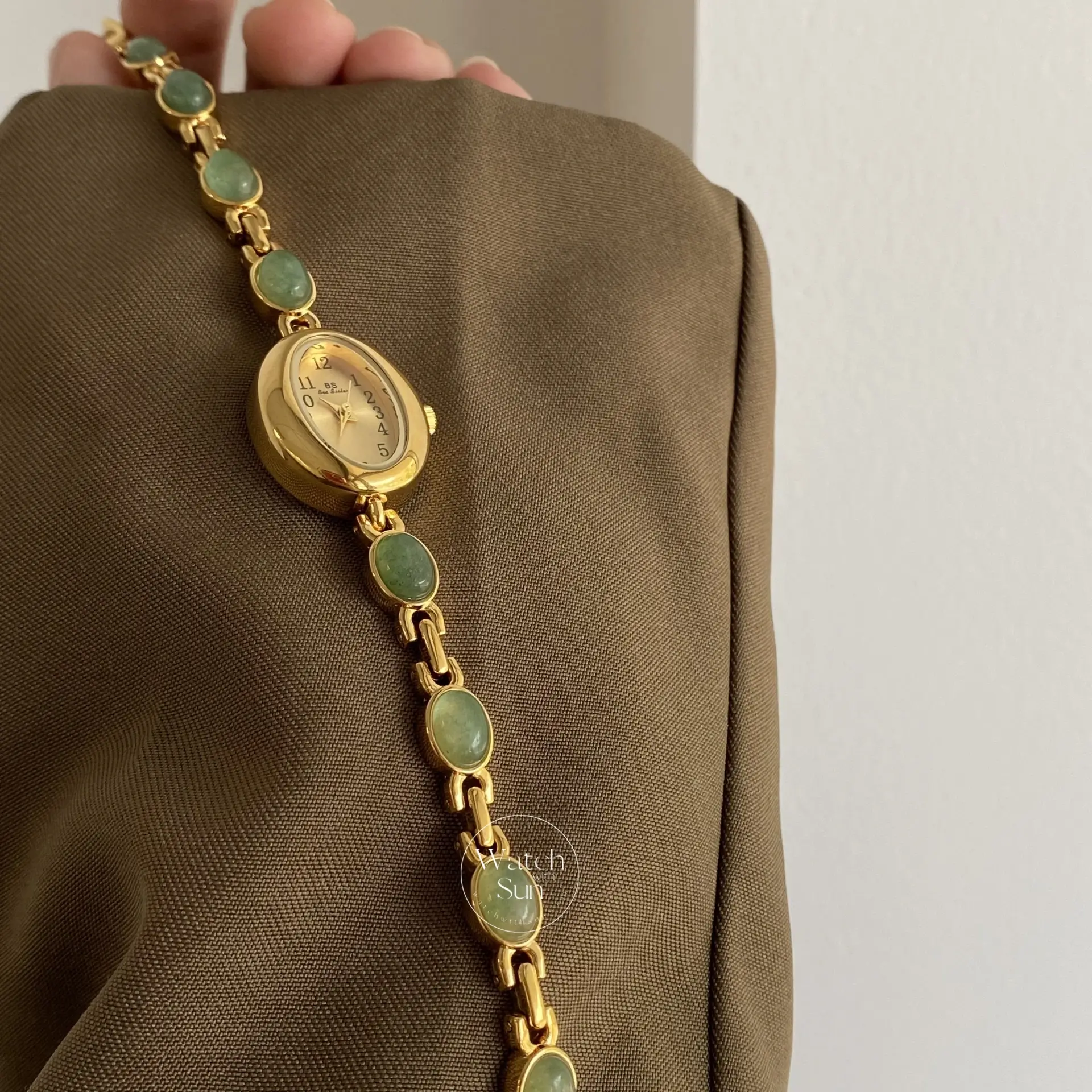 Vintage Style Green Jade Stone Bracelet Watch
