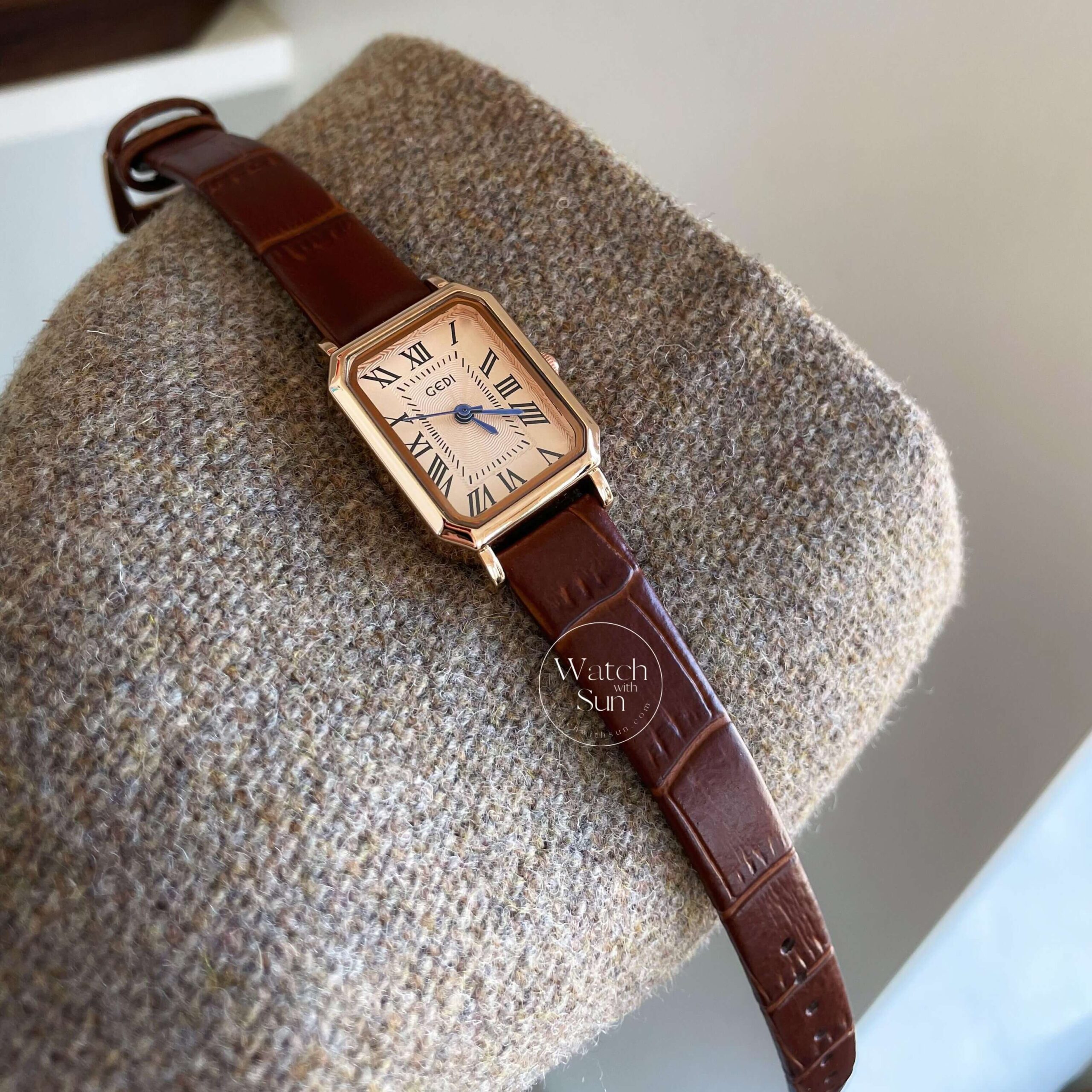 Classic Style Roman Numeral Dial Brown Leather Watch