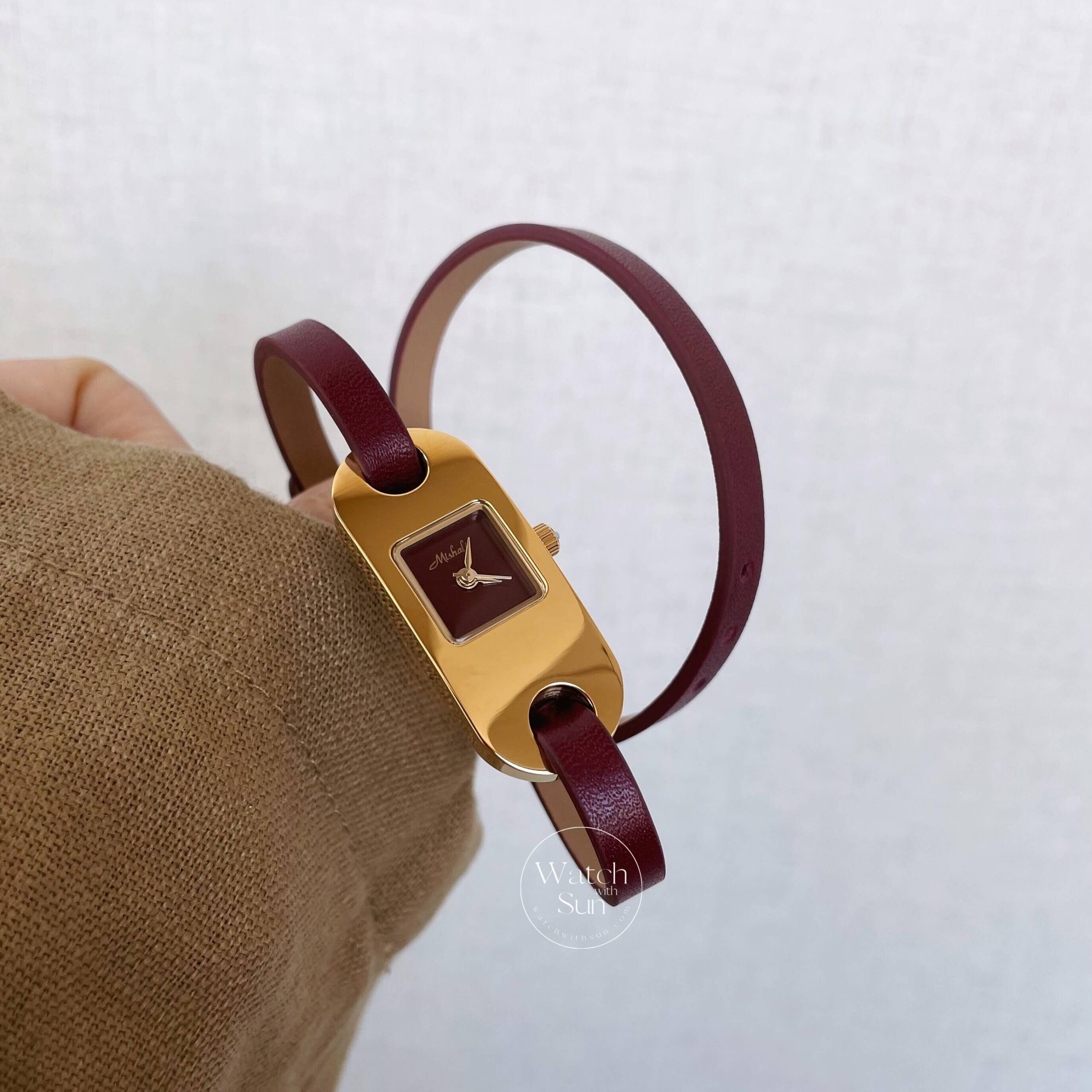 Chic Oval Face Red Leather Watch for Women