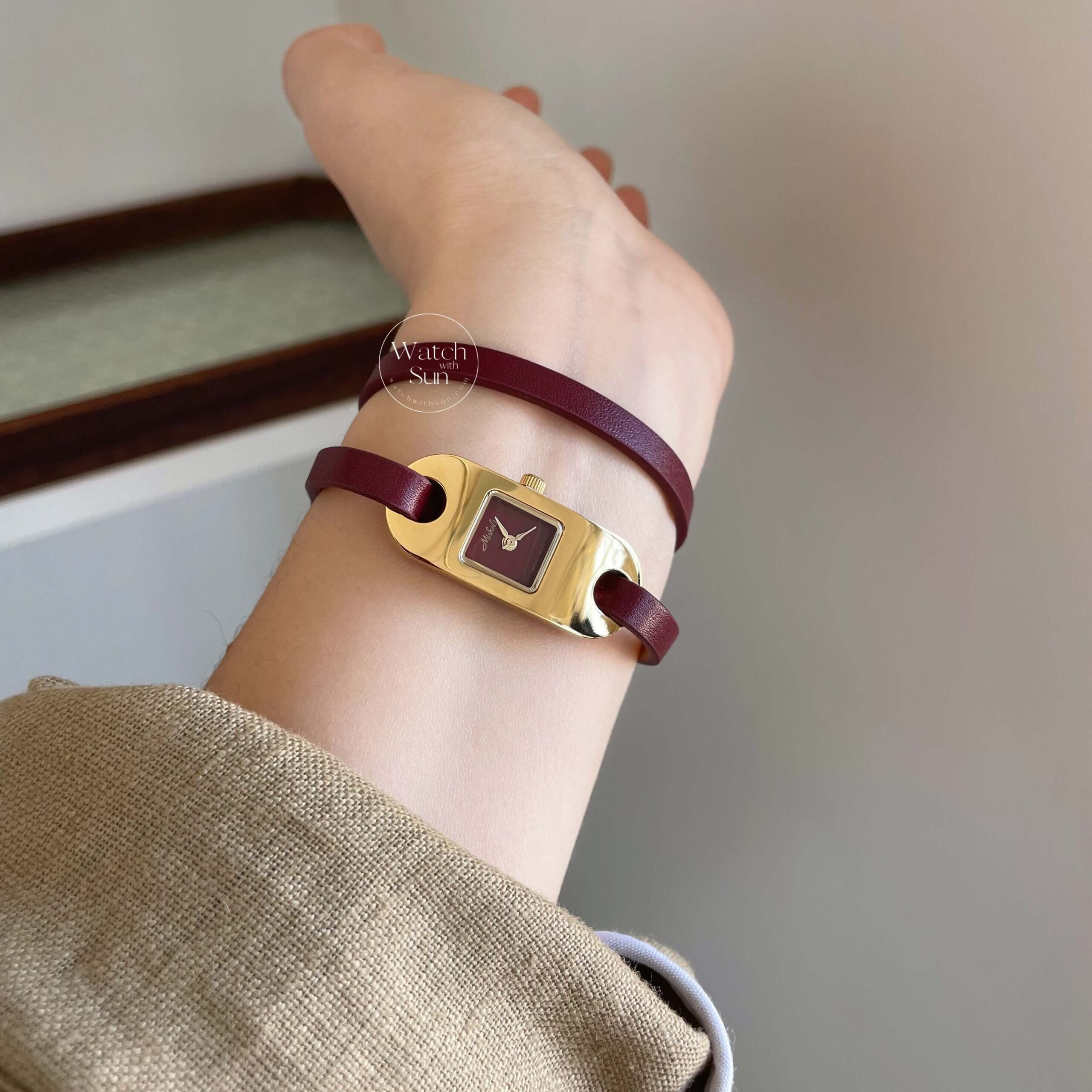 Chic Oval Face Red Leather Watch for Women