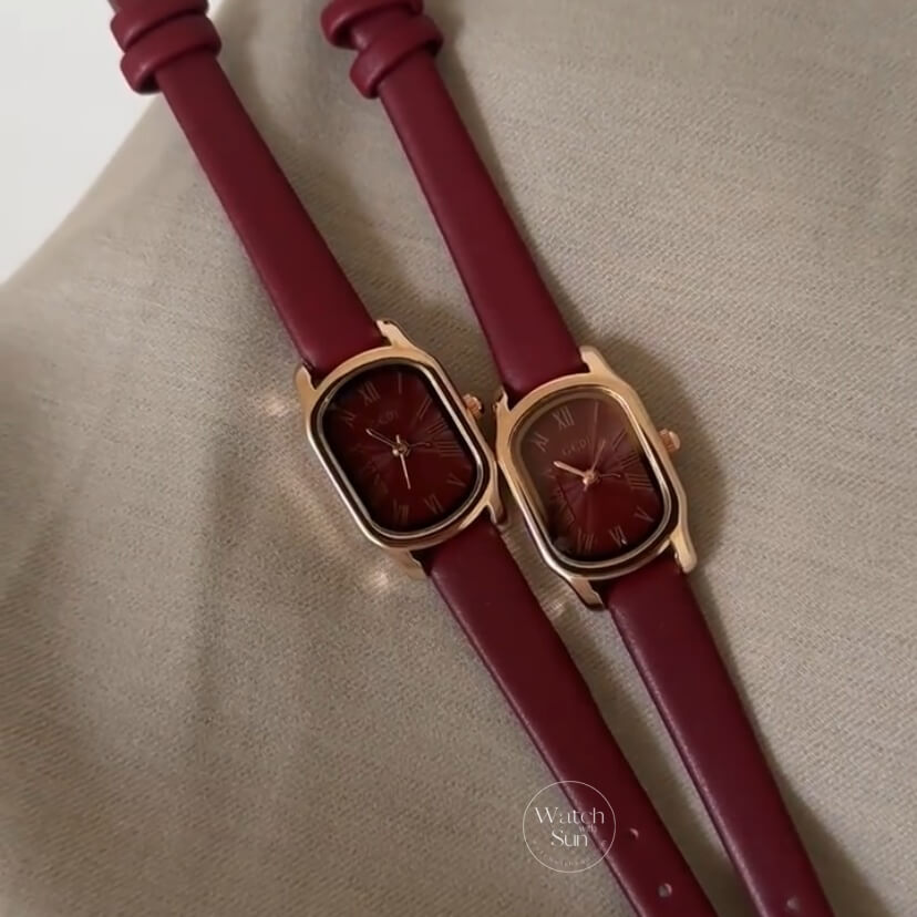 Minimalist Style Oval Face Red Leather Women‘s Watch