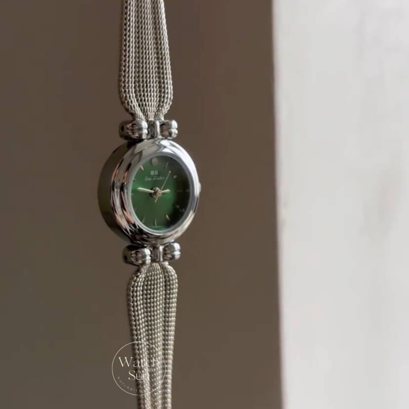 Chic Style Round Green Face Stainless steel Watch