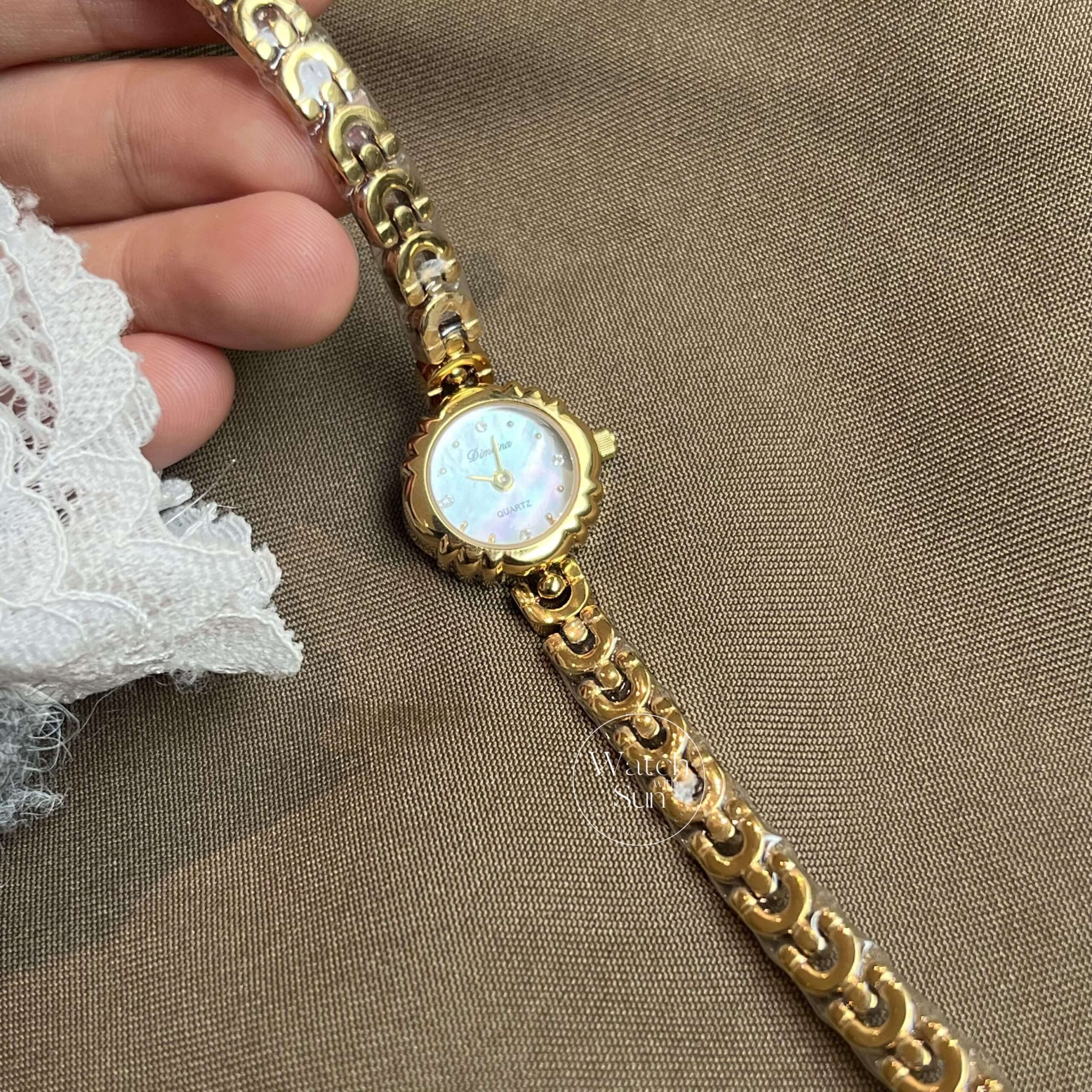 Vintage Inspired Small Dainty Gold Laides Watch