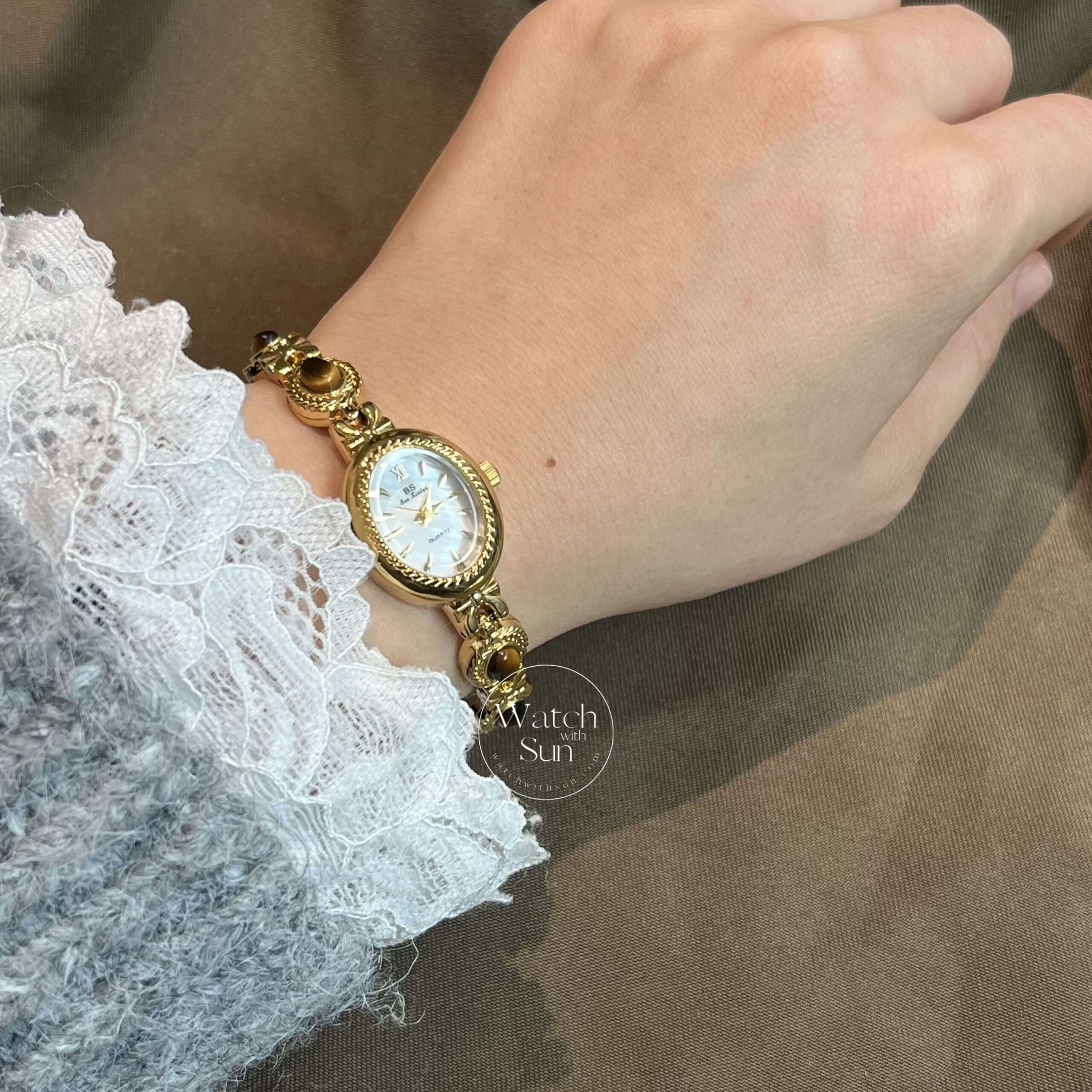 Oval Mother of Pearl Dial Tiger's Eyes Stone Bracelet Watch