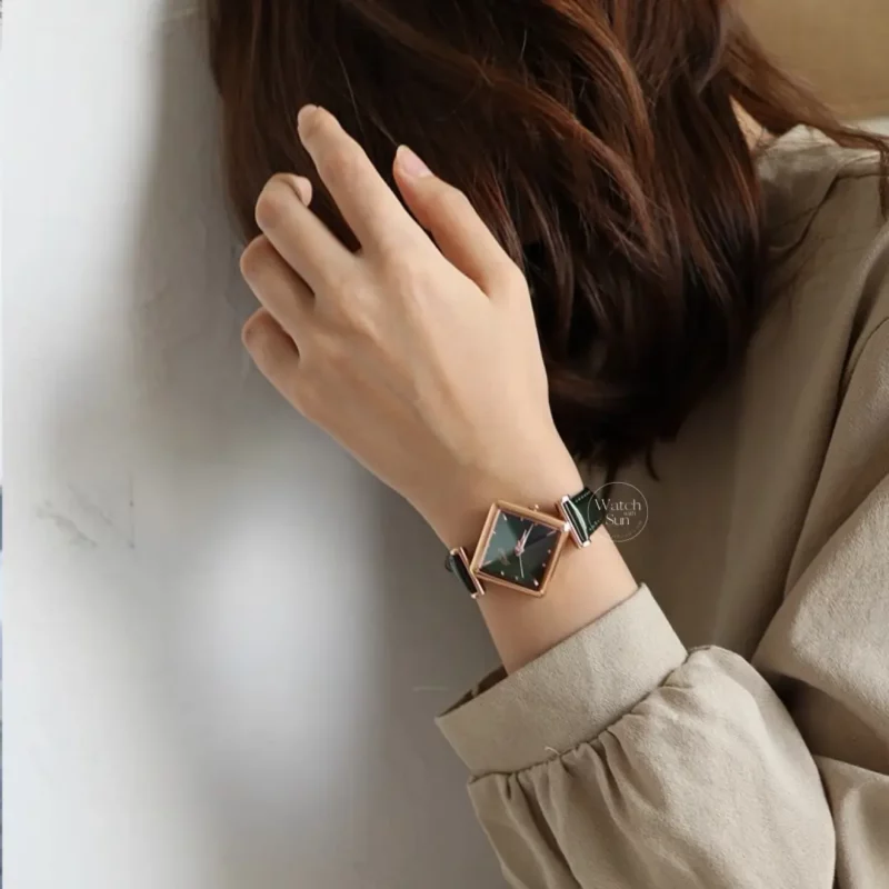 Chic Style Red/Green Rhombus Face Leather Watch
