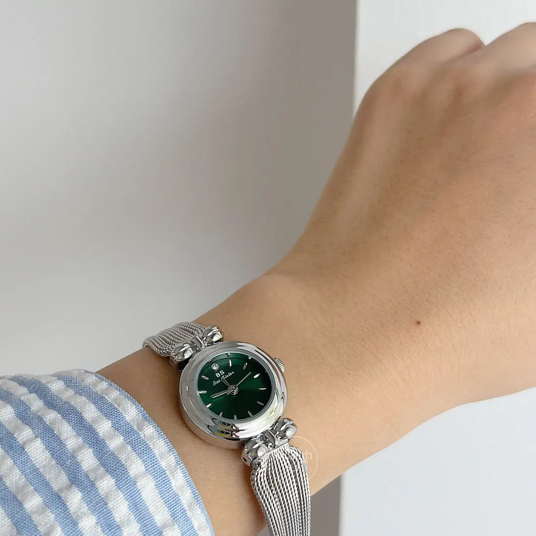 Chic Style Round Green Face Stainless steel Watch