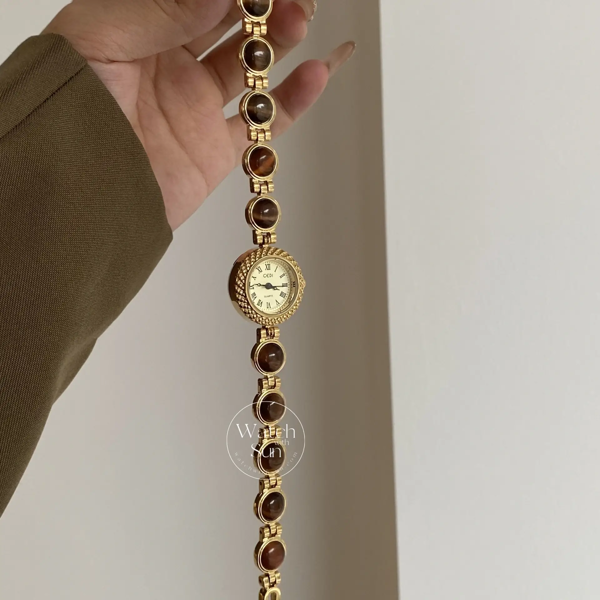 Vintage Round Face Natural Turquoise & Malachite Bracelet Watch