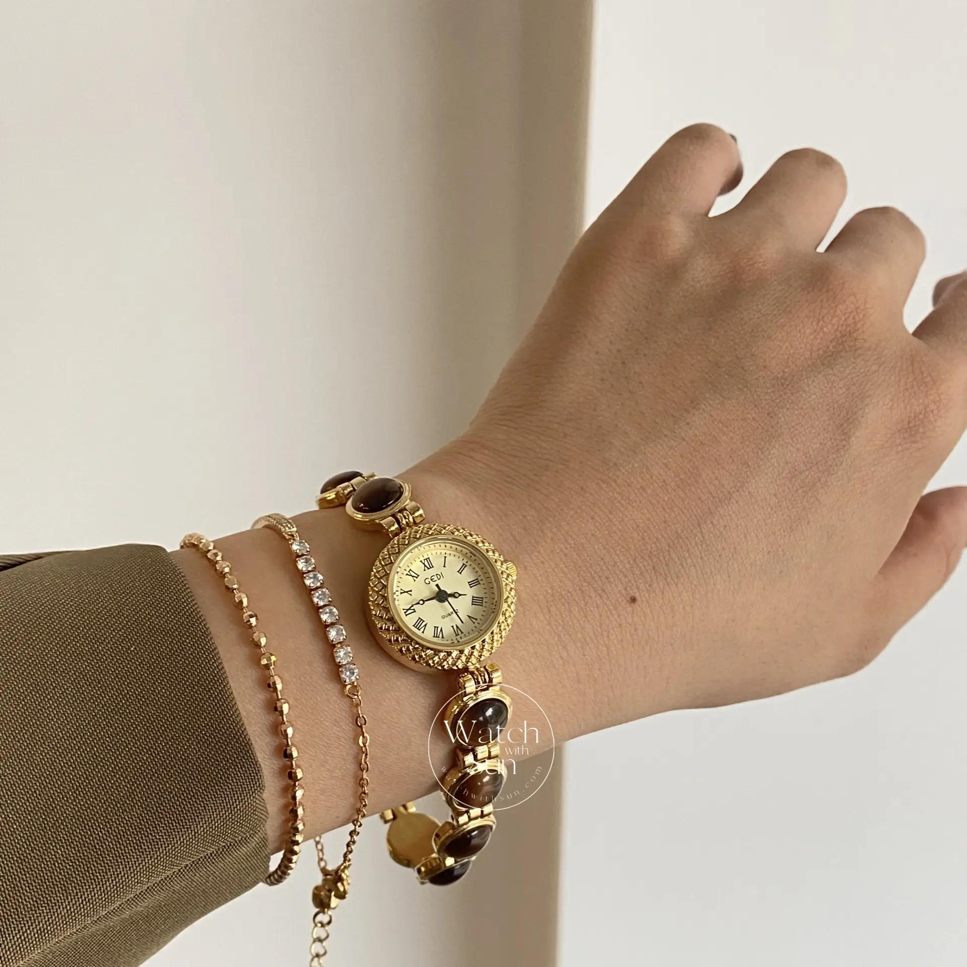 Vintage Round Face Natural Turquoise & Malachite Bracelet Watch