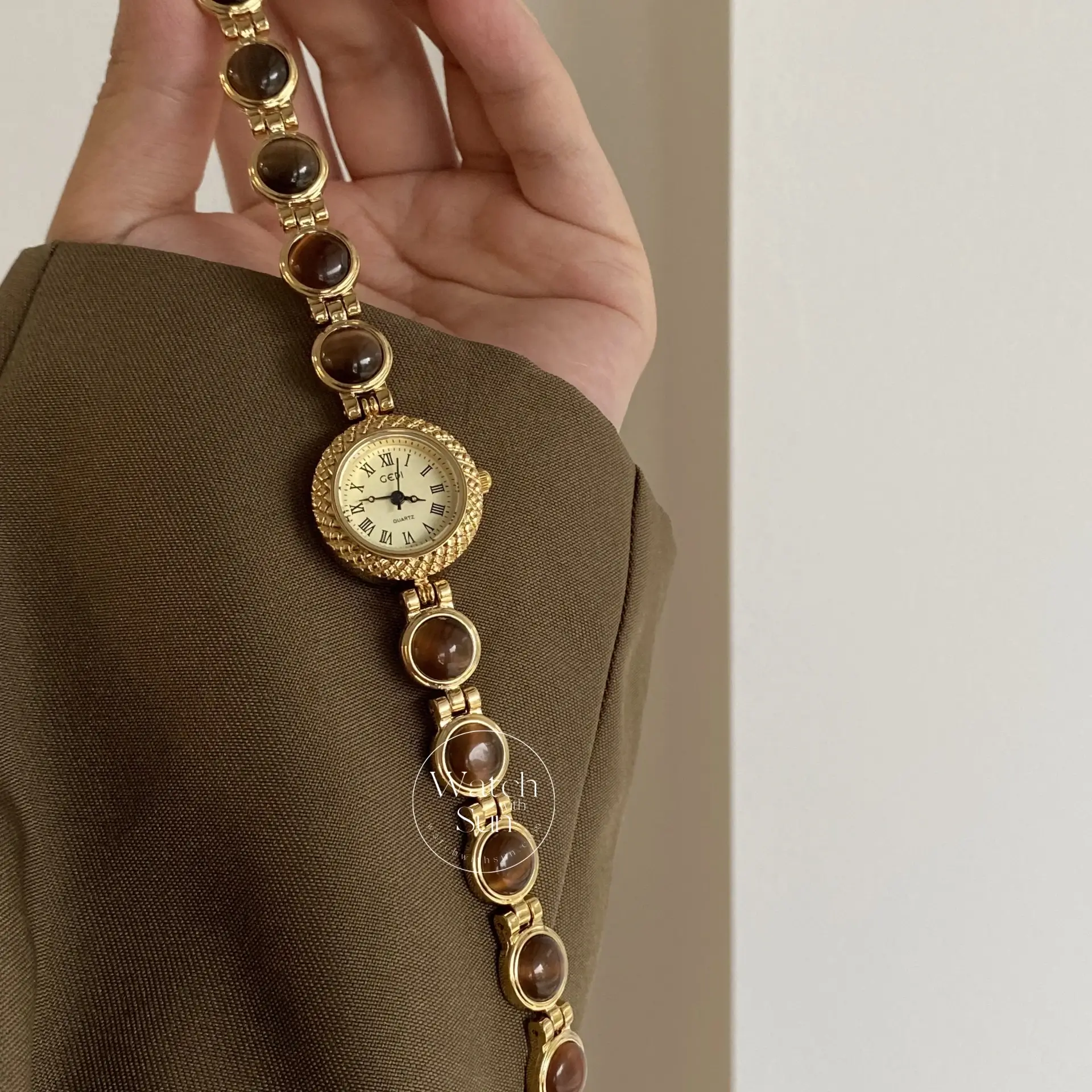 Vintage Round Face Natural Turquoise & Malachite Bracelet Watch