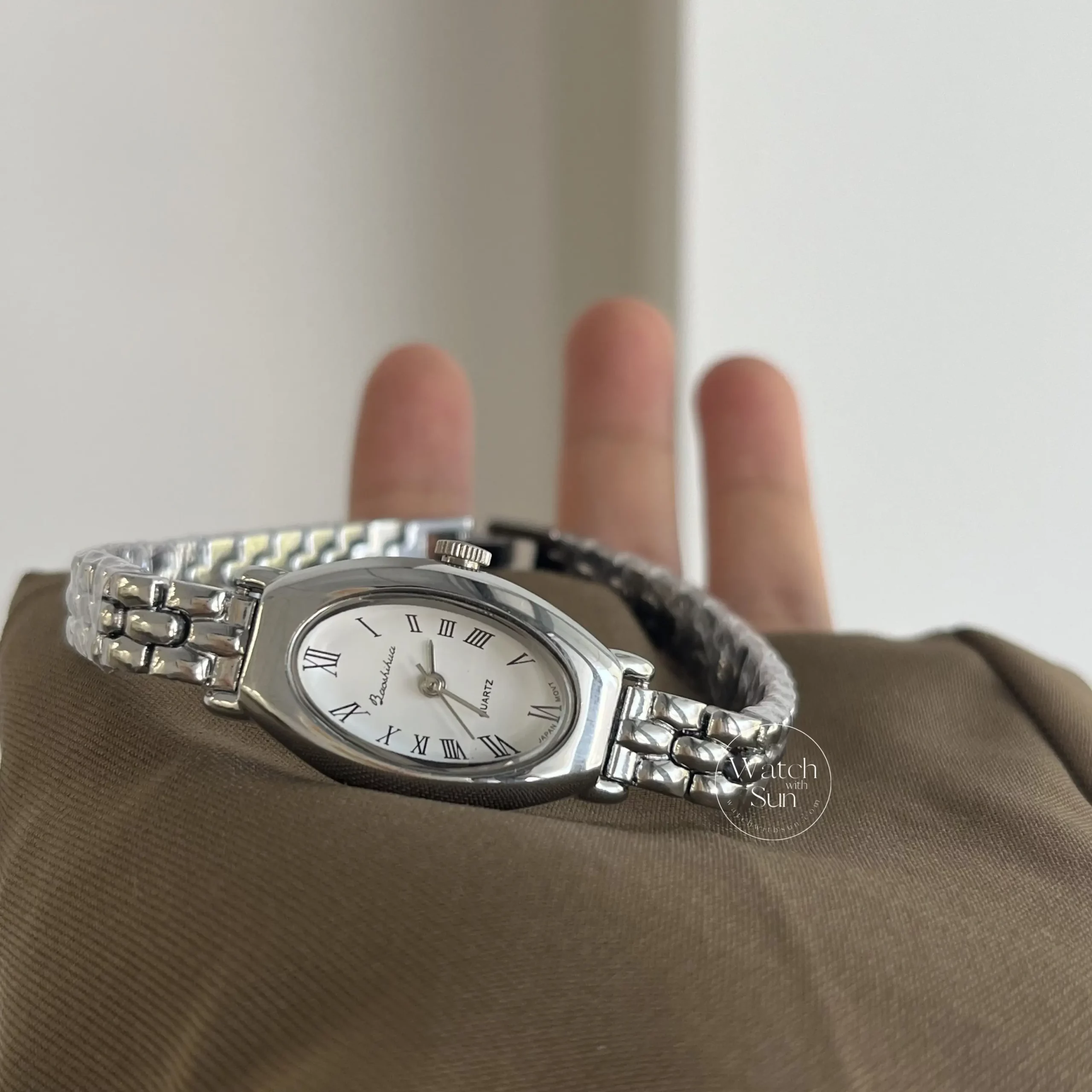 Oval White Vintage Silver Womens Watch