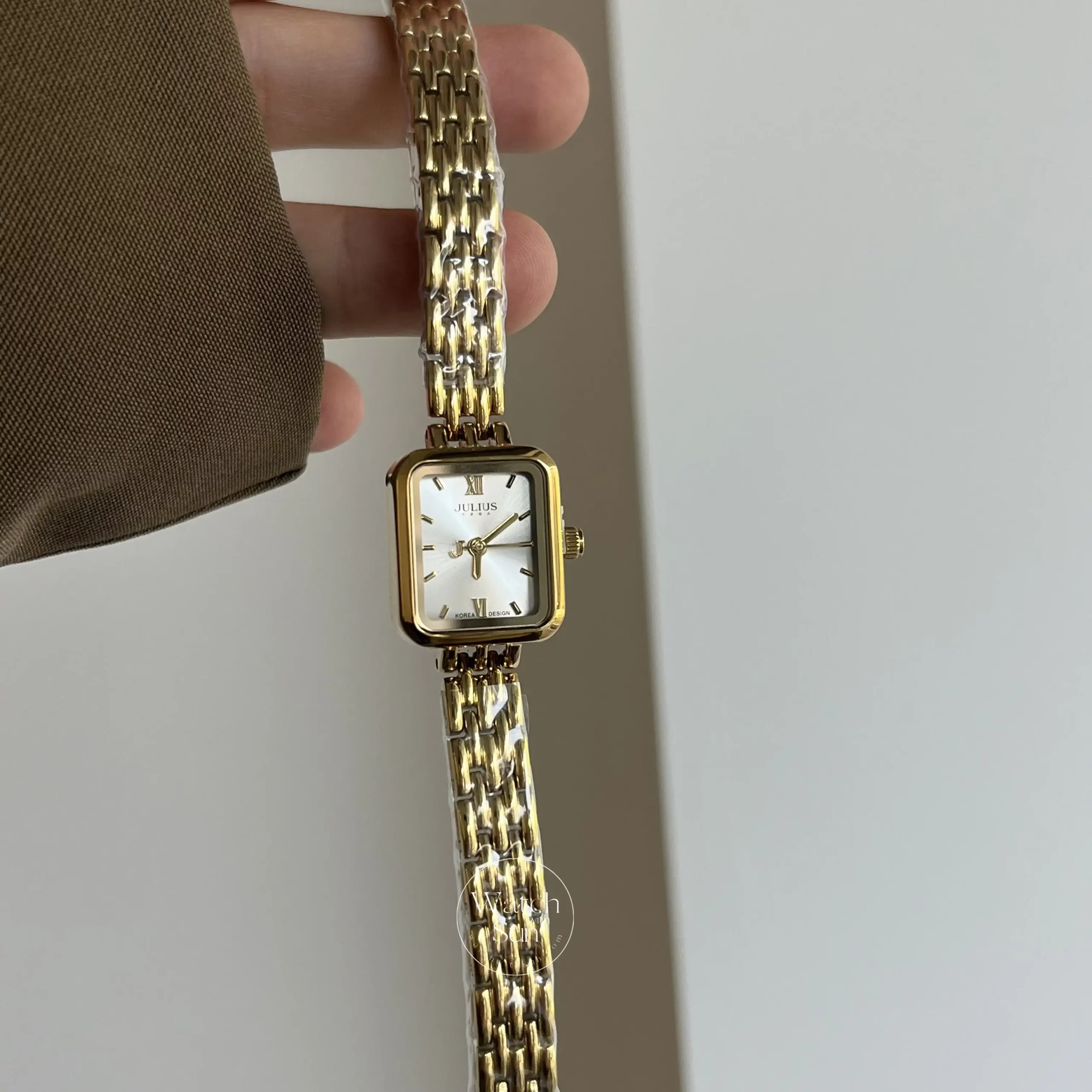 Classic Gold Women's Watch Square Face Watch for Women