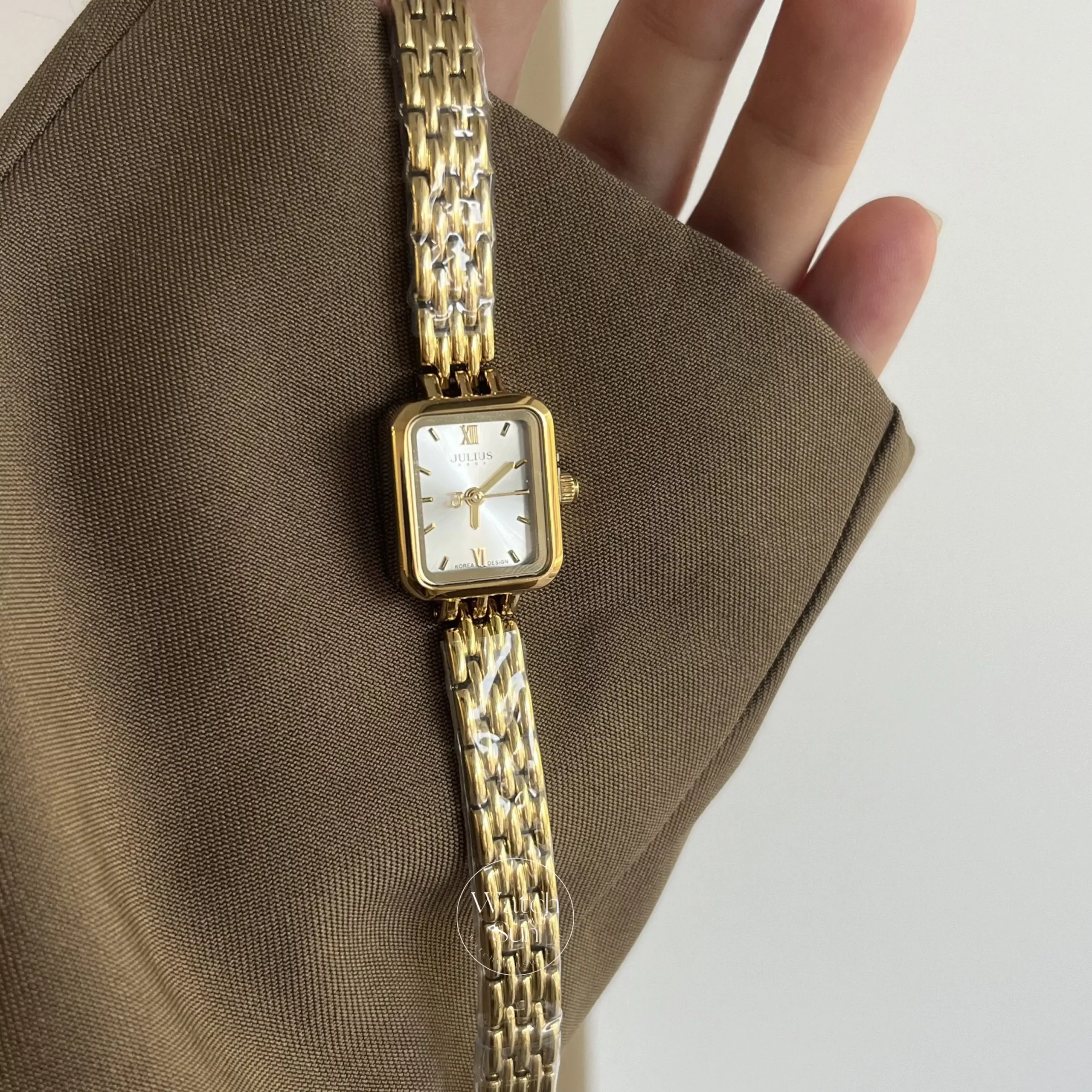 Classic Gold Women's Watch Square Face Watch for Women