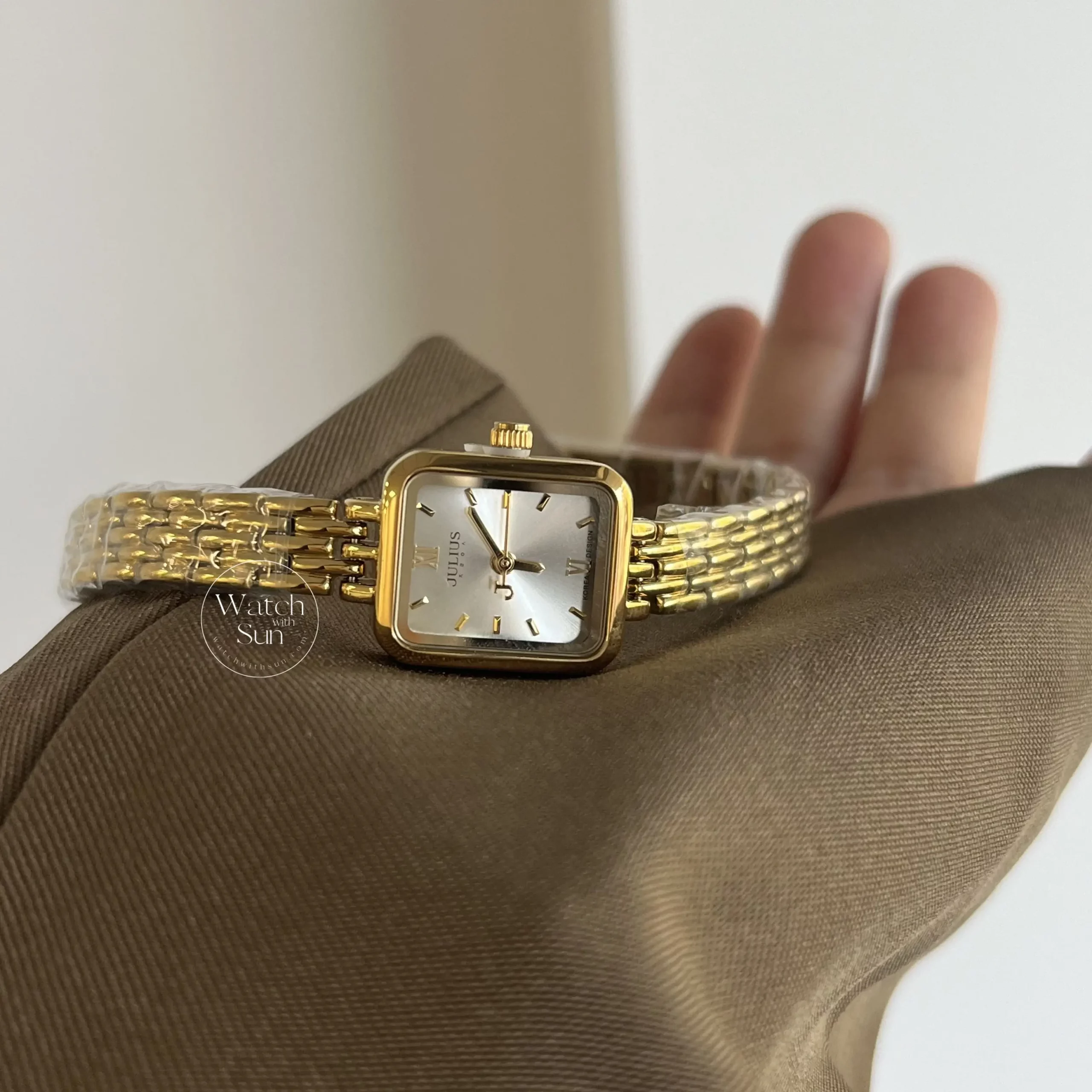 Classic Gold Women's Watch Square Face Watch for Women