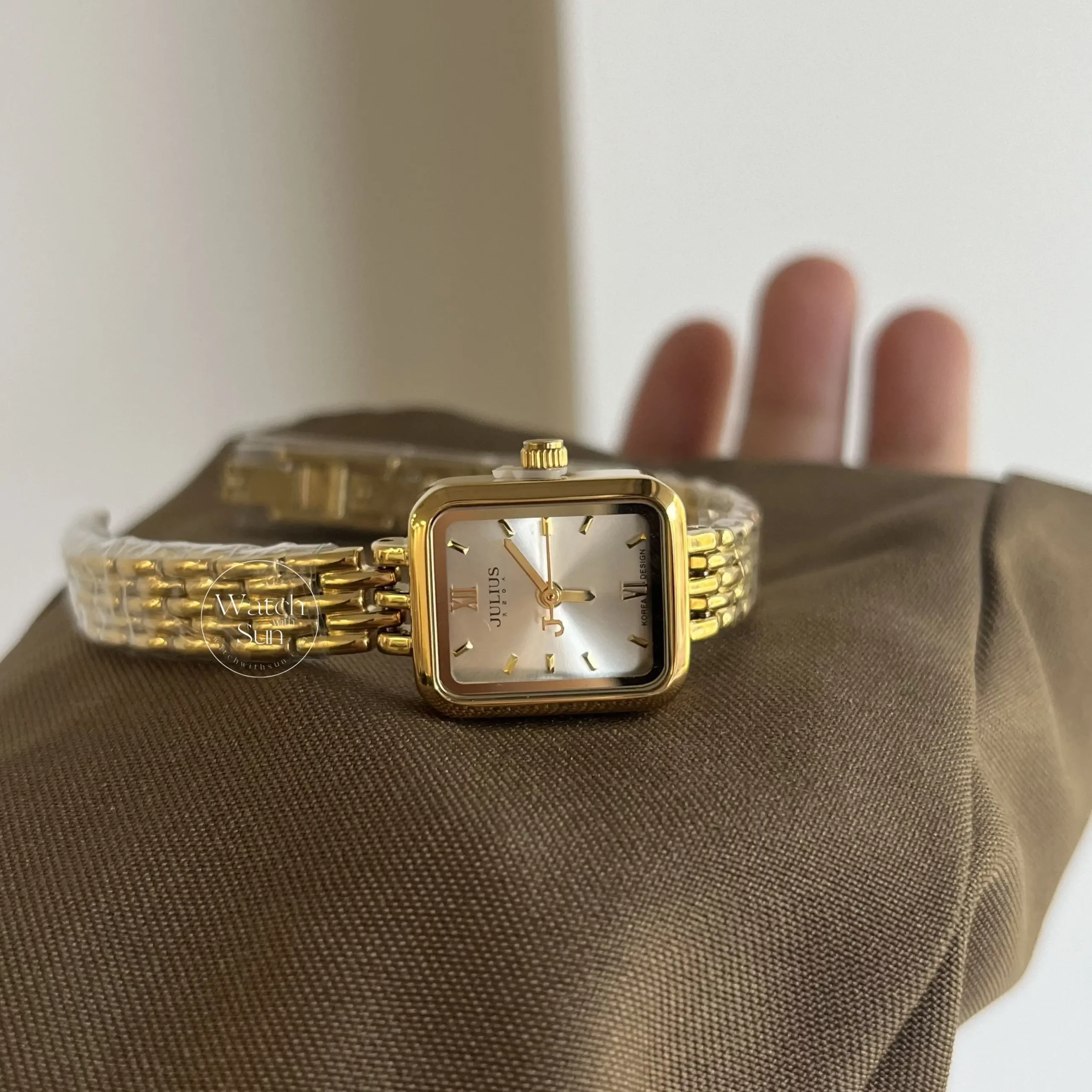 Classic Gold Women's Watch Square Face Watch for Women