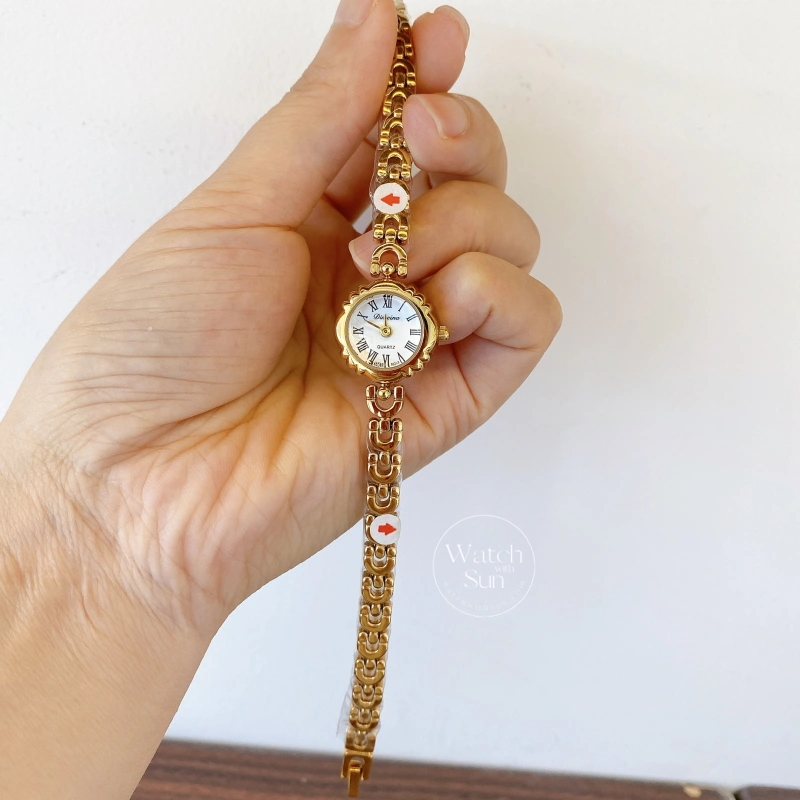 Chic Small Roman Numerals Face Silver Bracelet Laides Watch