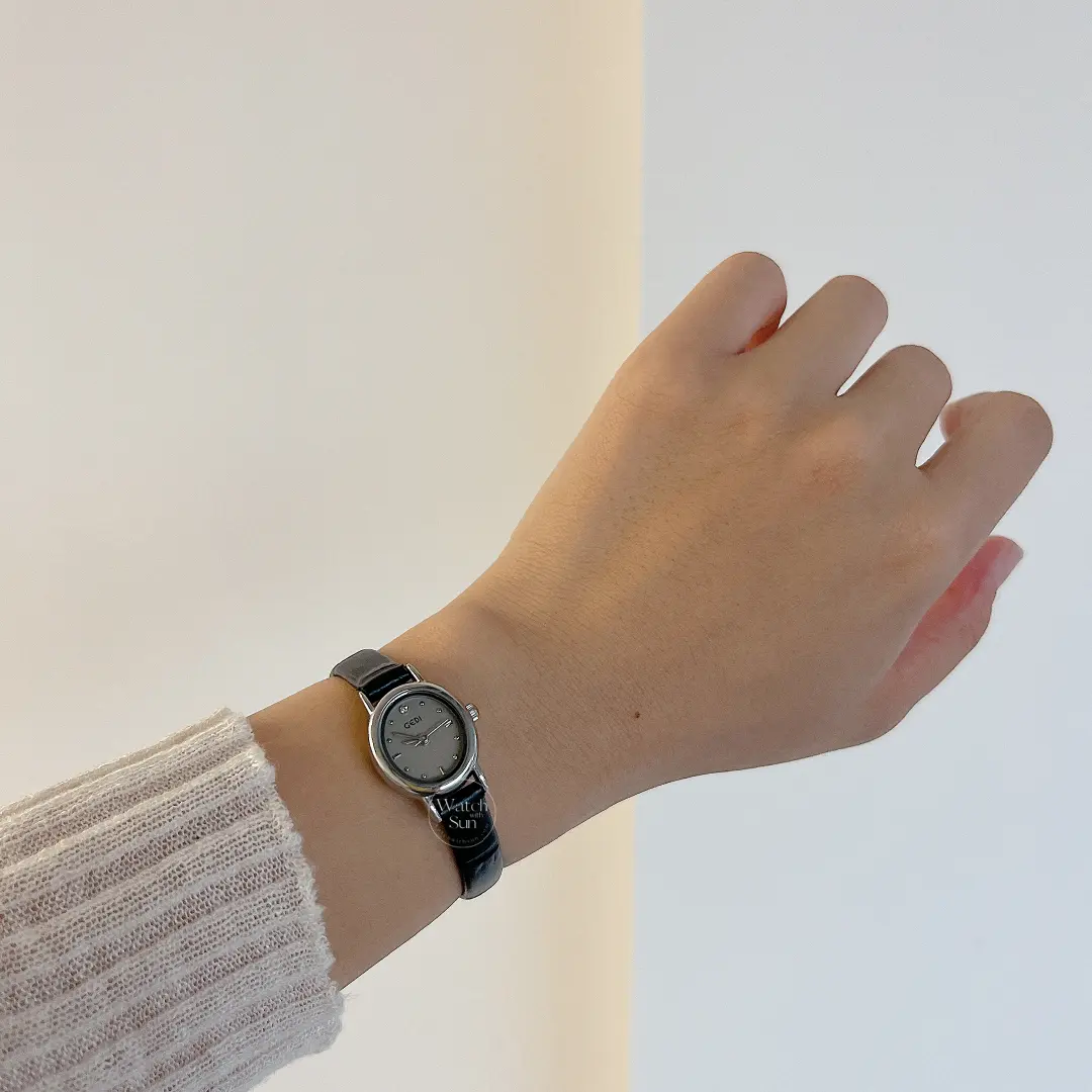 Minimalist Small Face Black/Brown Leather Watch