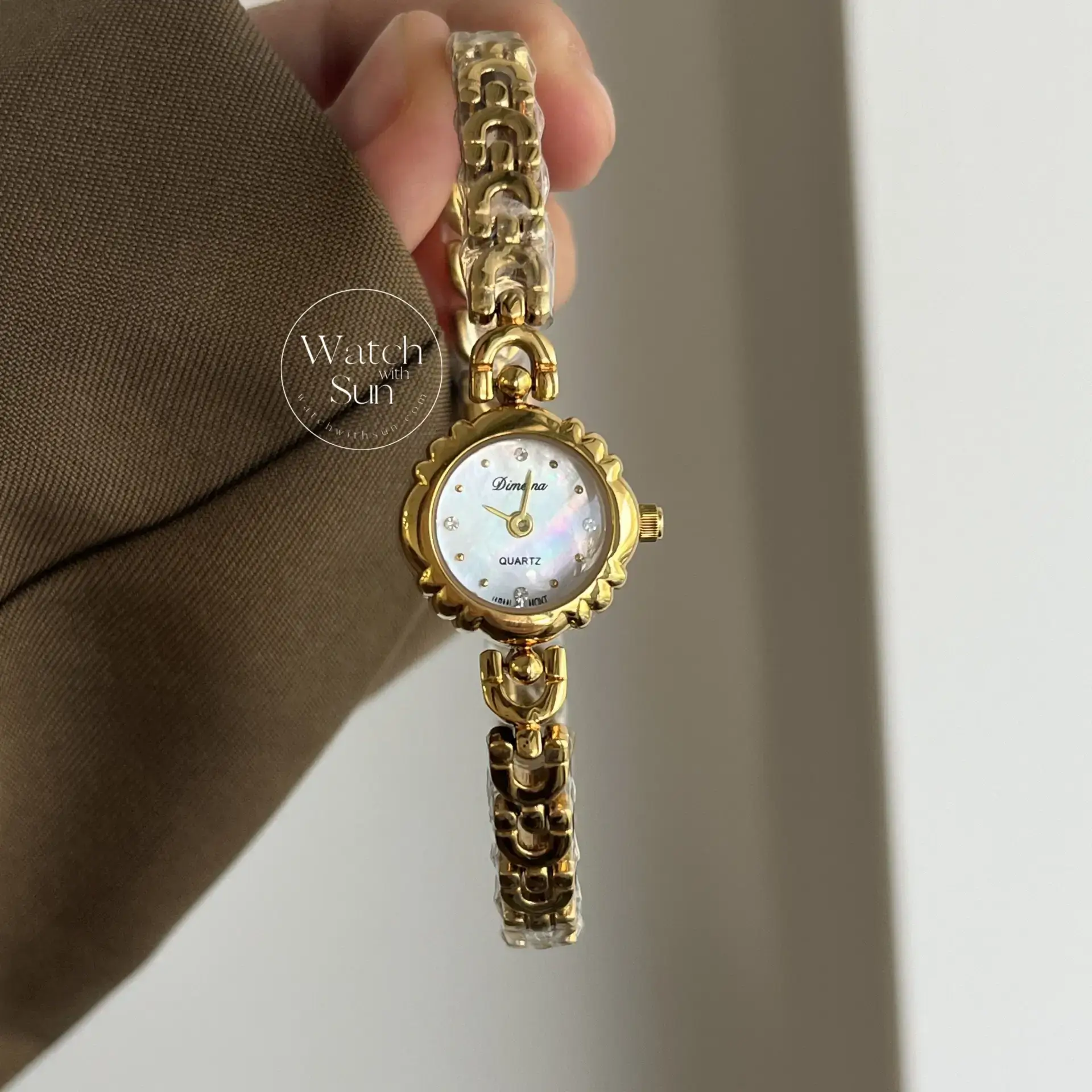 Vintage Inspired Small Face Dainty Gold Laides Watch