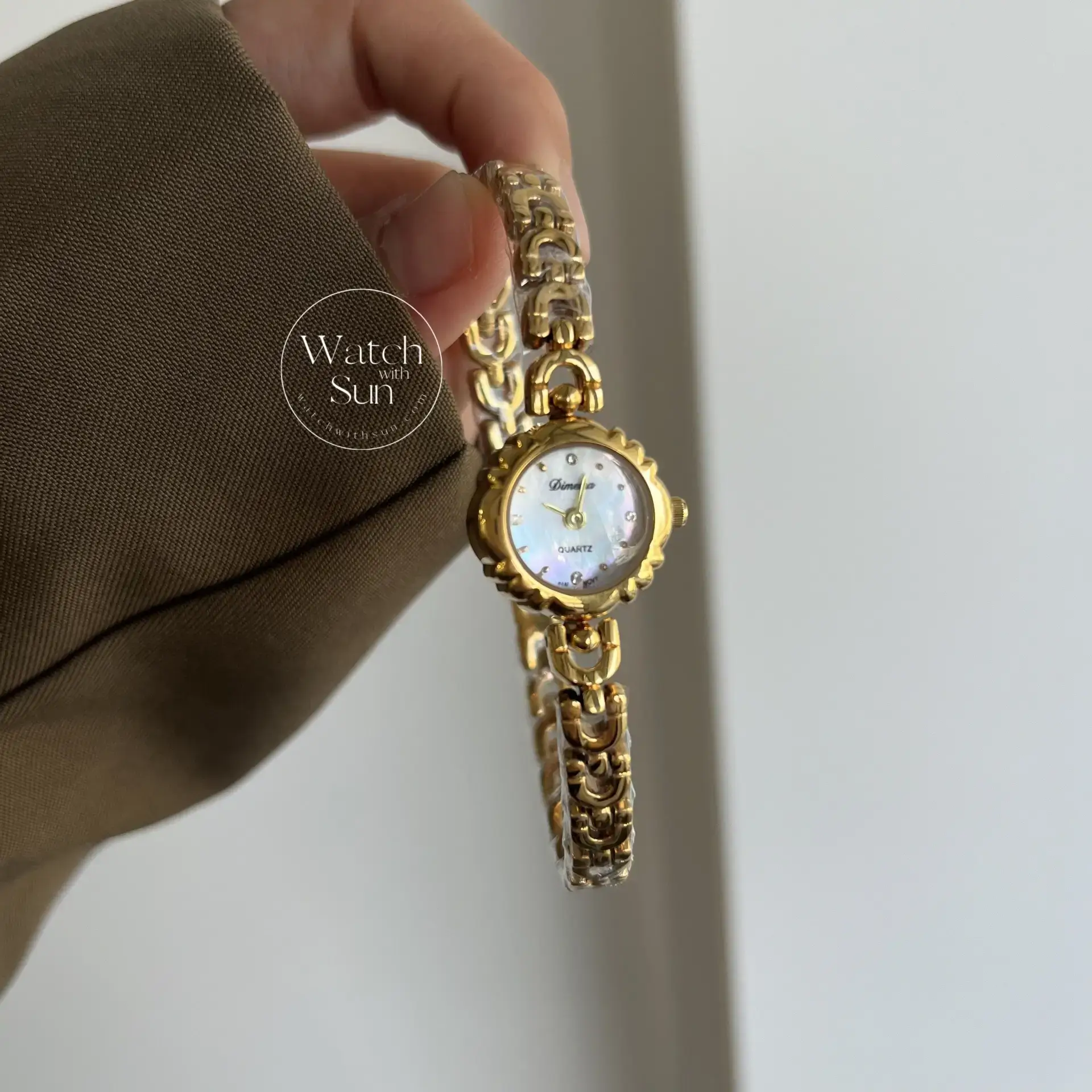 Vintage Inspired Small Face Dainty Gold Laides Watch