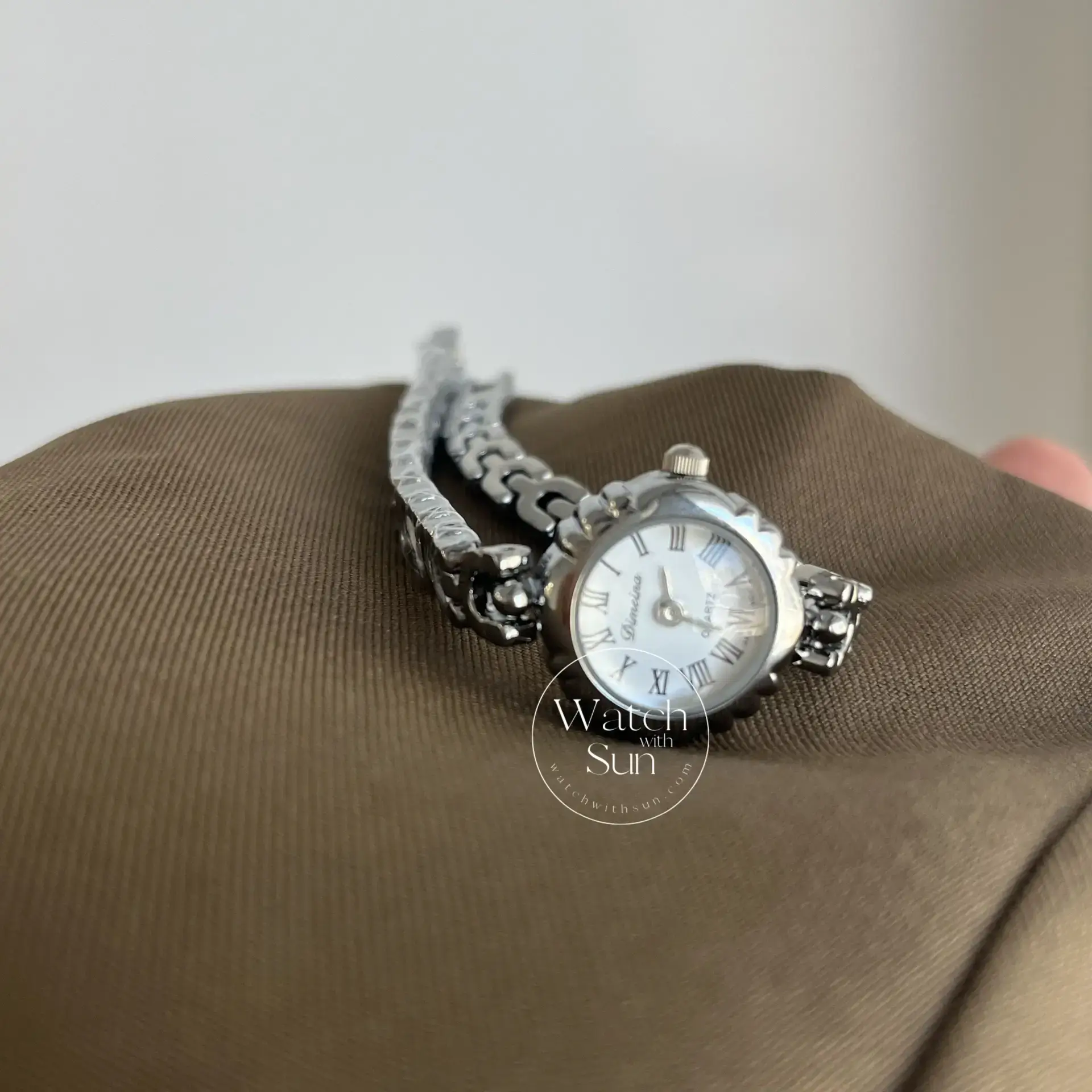 Chic Small Roman Numerals Face Silver Bracelet Laides Watch