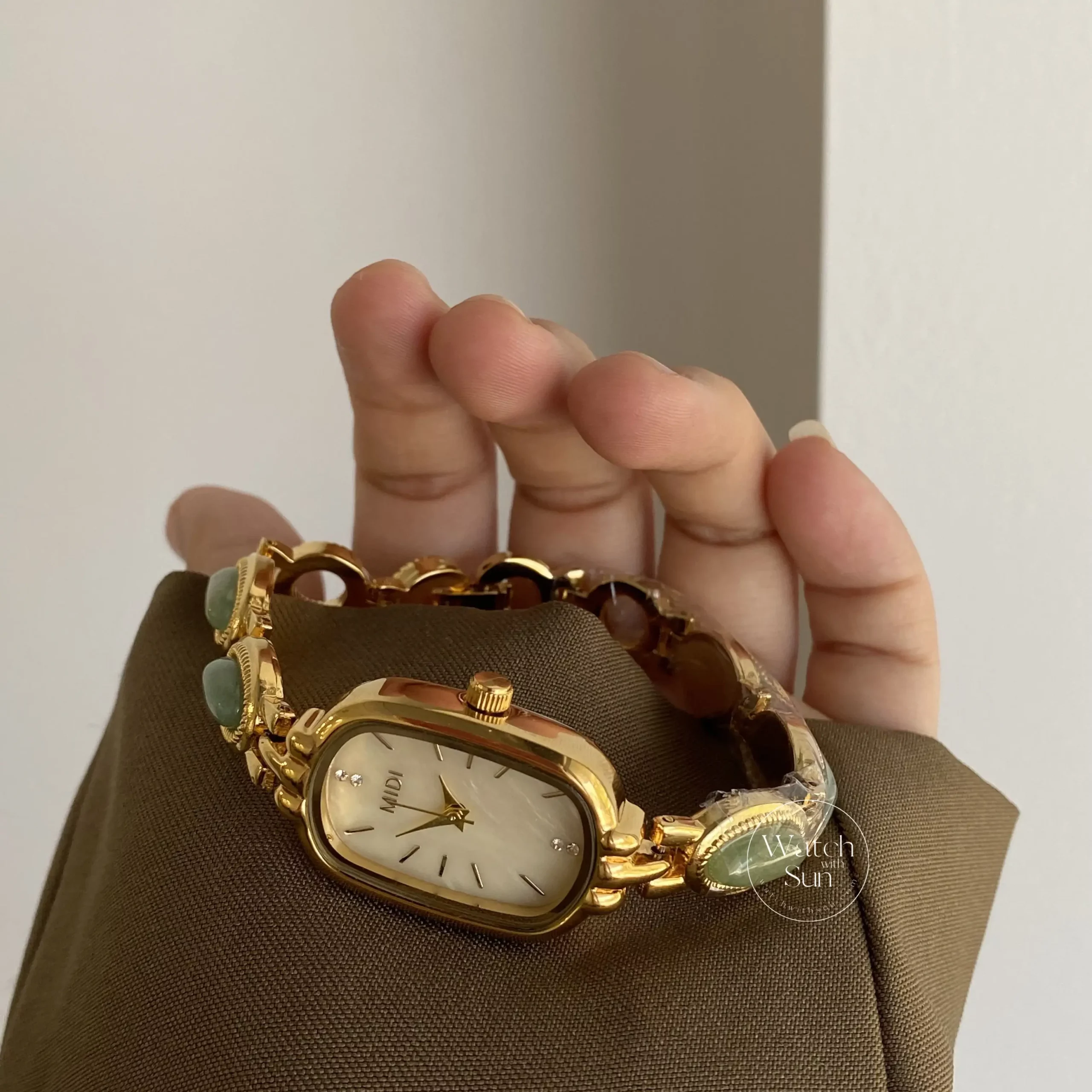 Beige Mother of Pearl Dial Watch Green Jade Bracelet Gemstone Watch for Women